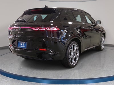 2025 Alfa Romeo Tonale Base