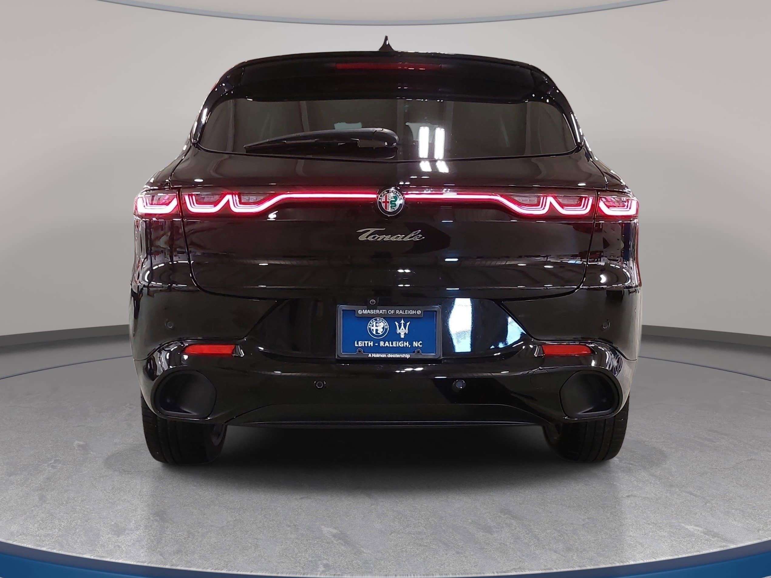 2025 Alfa Romeo Tonale Base