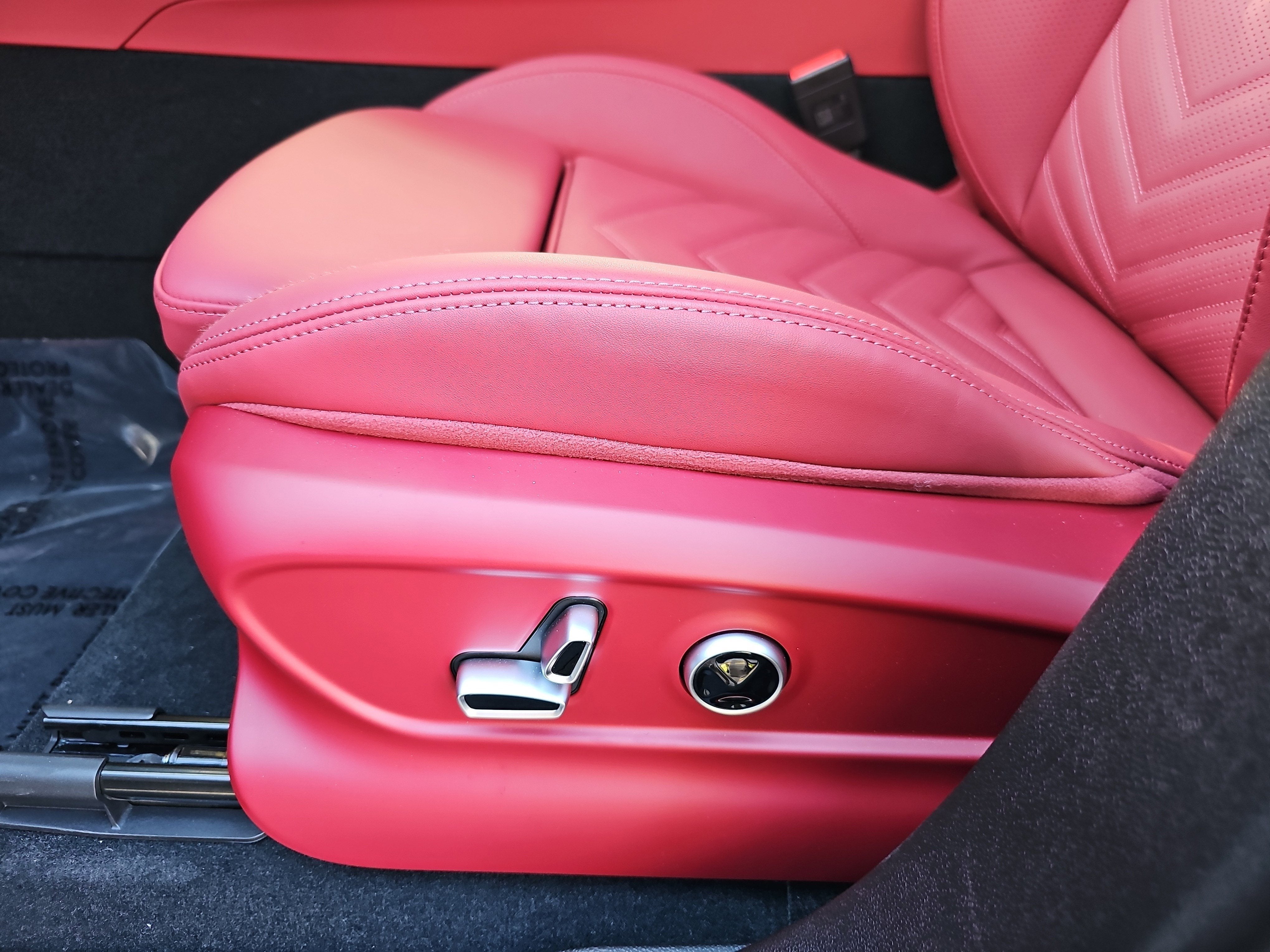 2025 Maserati Grecale Folgore