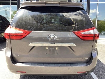 2018 Toyota Sienna Limited Premium