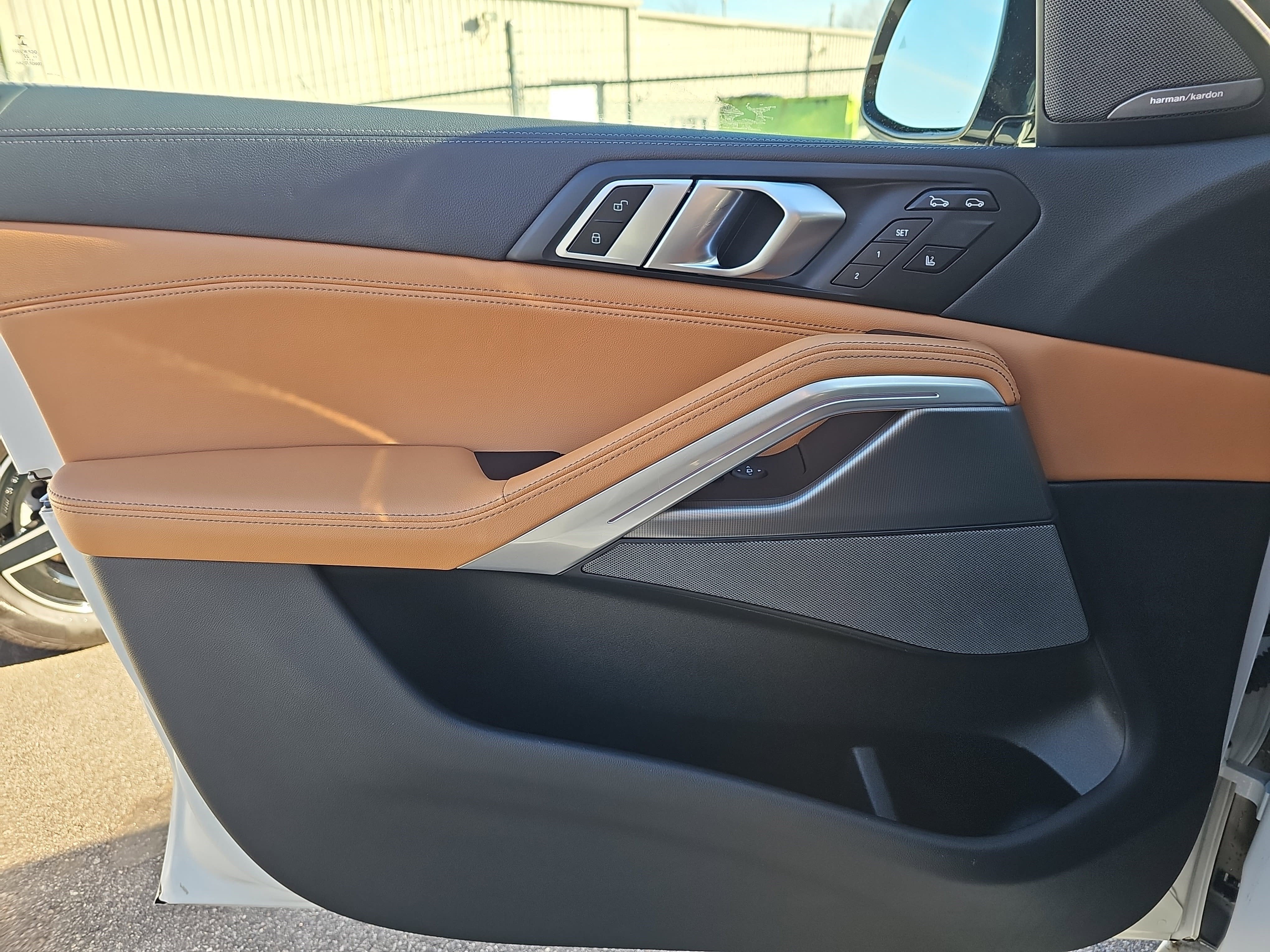 2023 BMW X6 xDrive40i