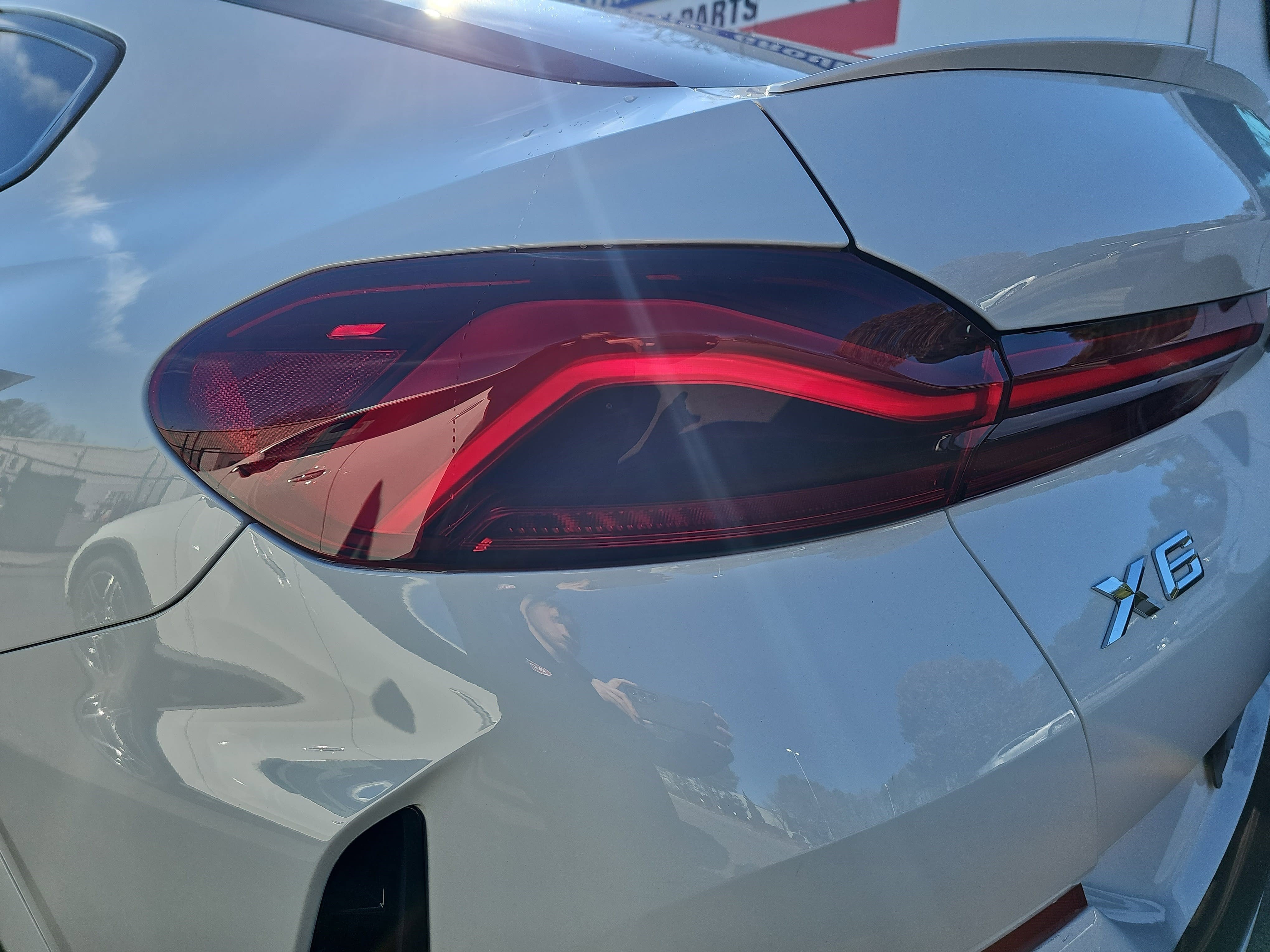 2023 BMW X6 xDrive40i