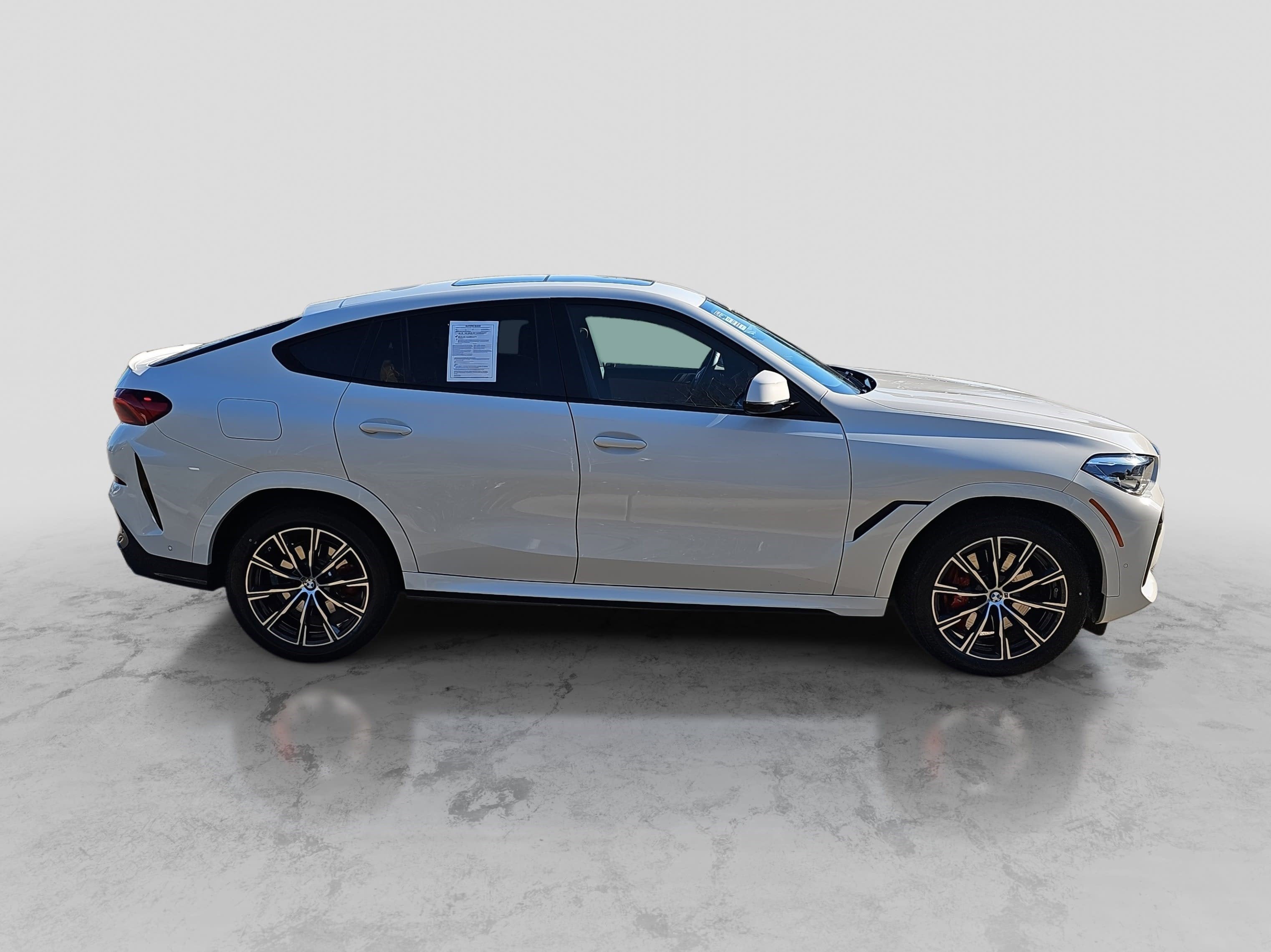 2023 BMW X6 xDrive40i