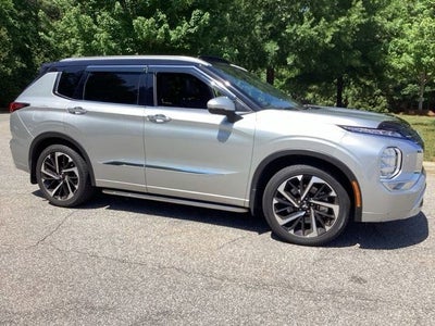 2024 Mitsubishi Outlander SEL