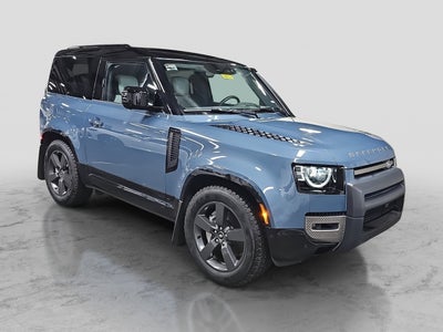 2025 Land Rover Defender X-Dynamic SE