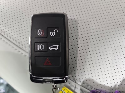 2025 Land Rover Defender X-Dynamic SE