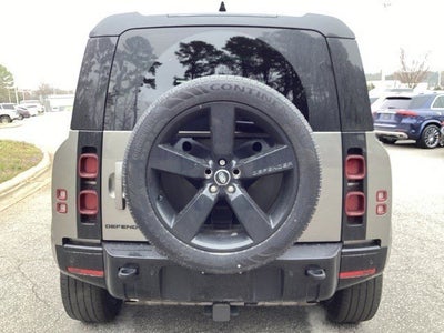 2024 Land Rover Defender X-Dynamic SE