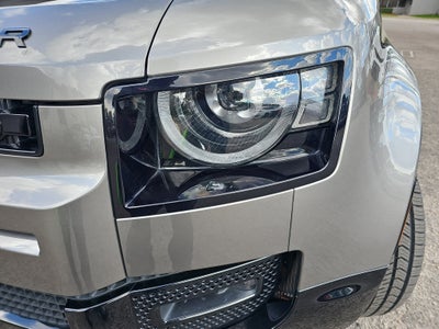 2024 Land Rover Defender X-Dynamic SE