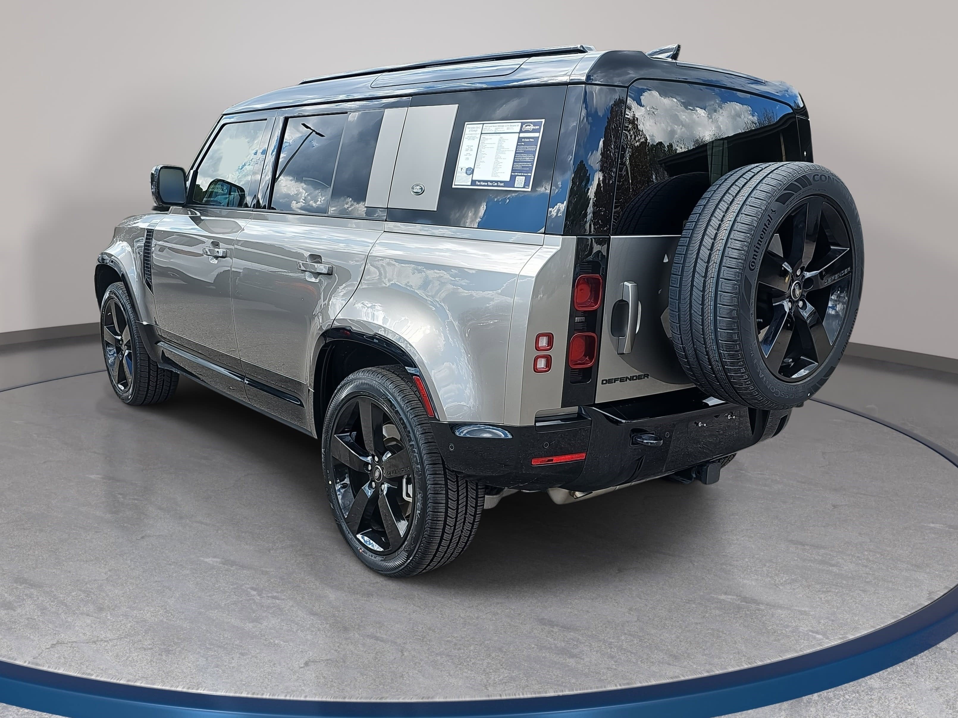 2024 Land Rover Defender X-Dynamic SE