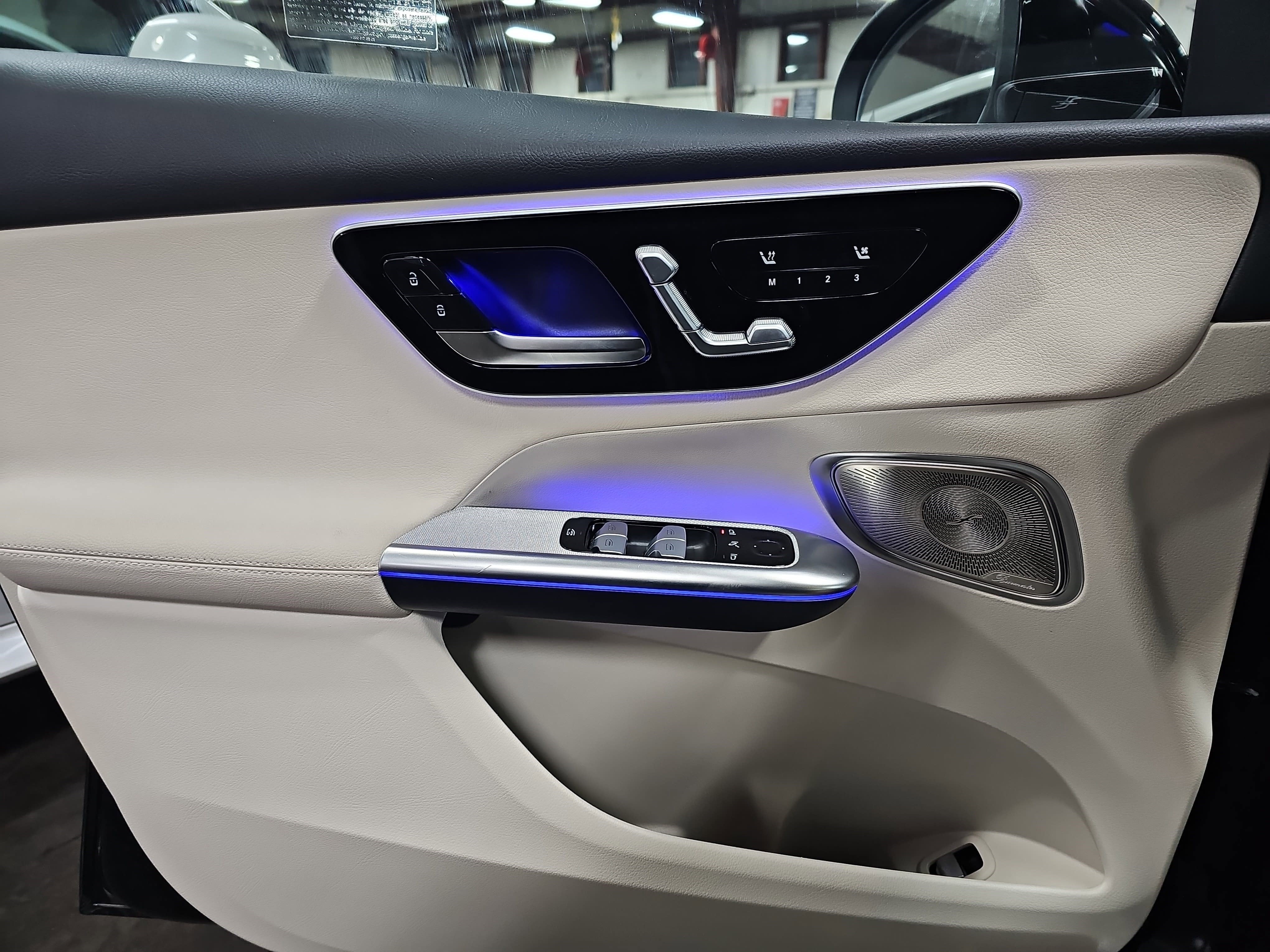 2025 Mercedes-Benz GLC GLC 300