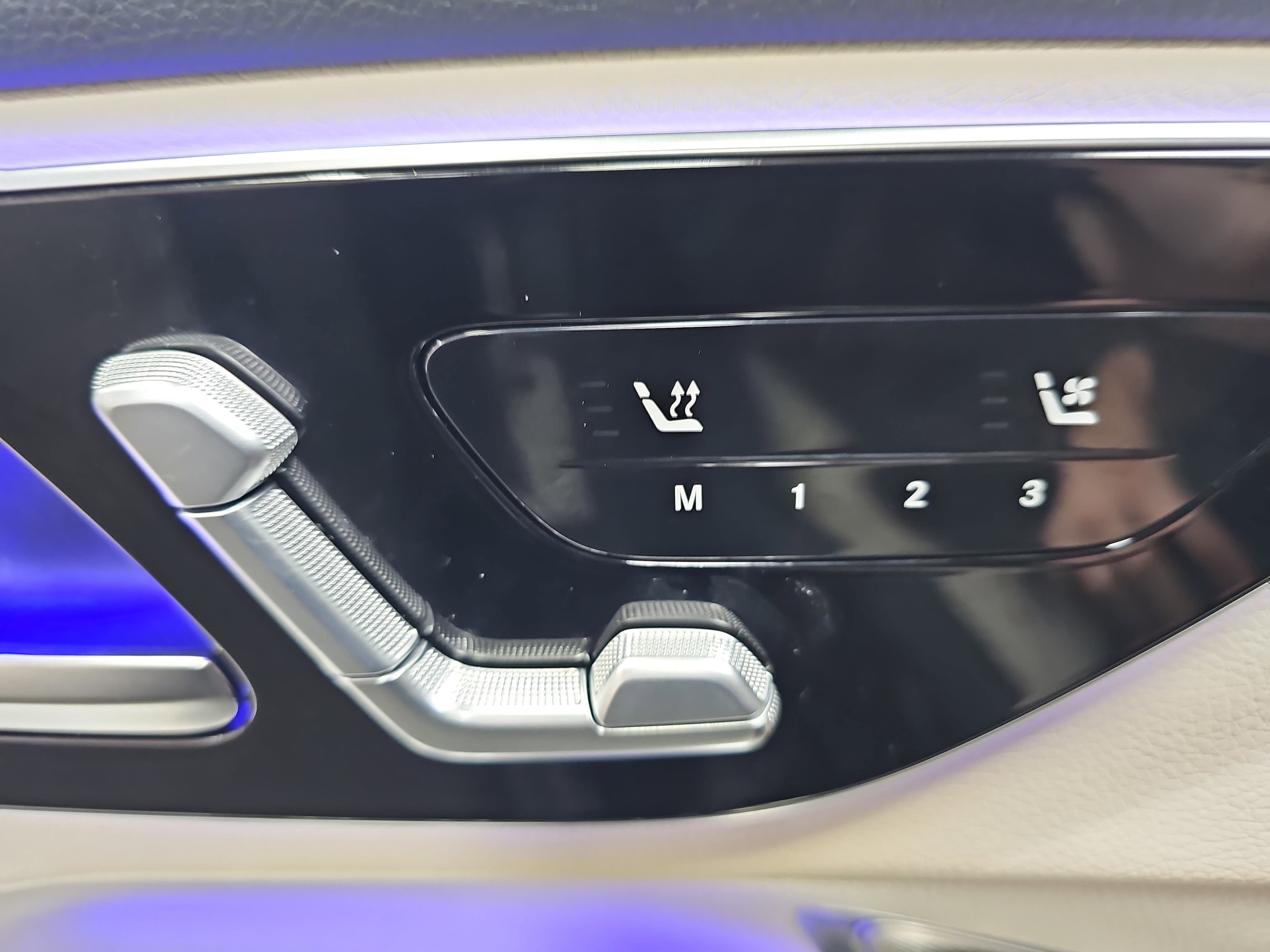 2025 Mercedes-Benz GLC GLC 300