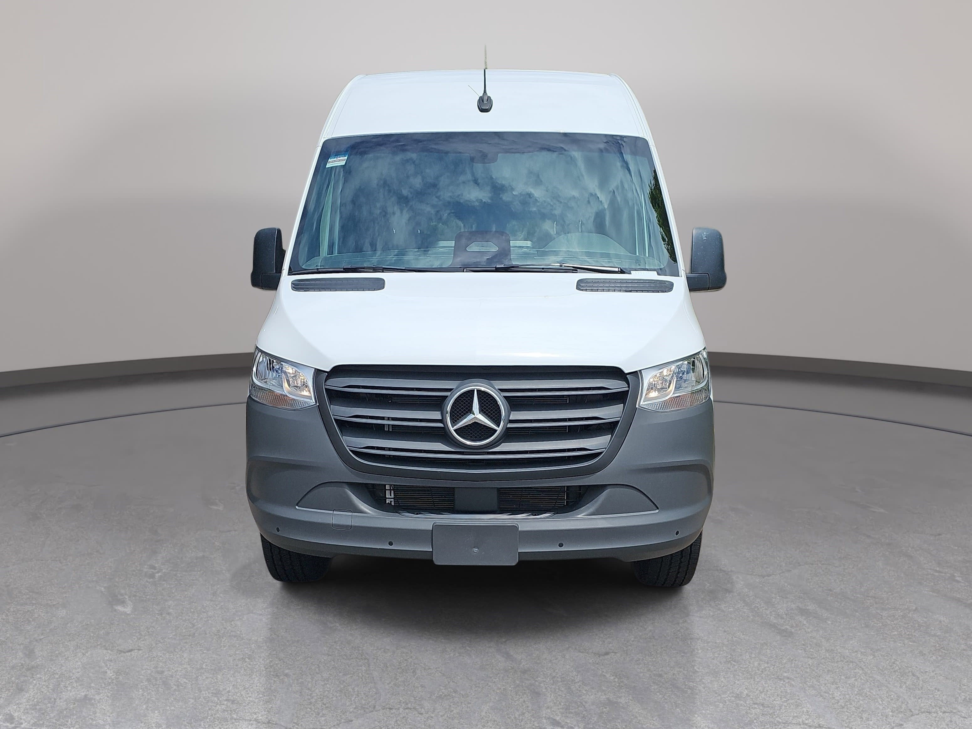2025 Mercedes-Benz Sprinter 2500 Crew 144 WB