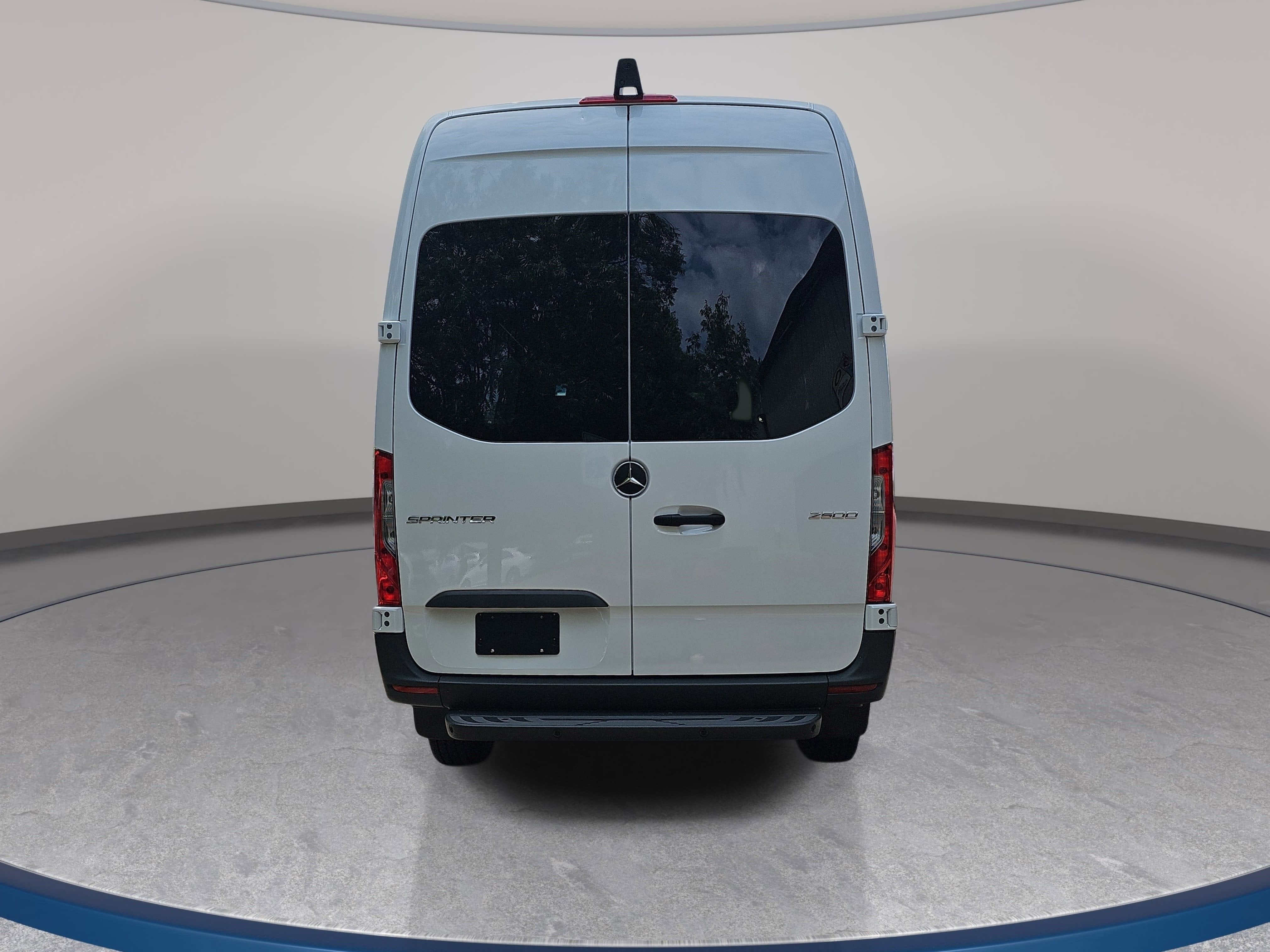 2025 Mercedes-Benz Sprinter 2500 Crew 144 WB