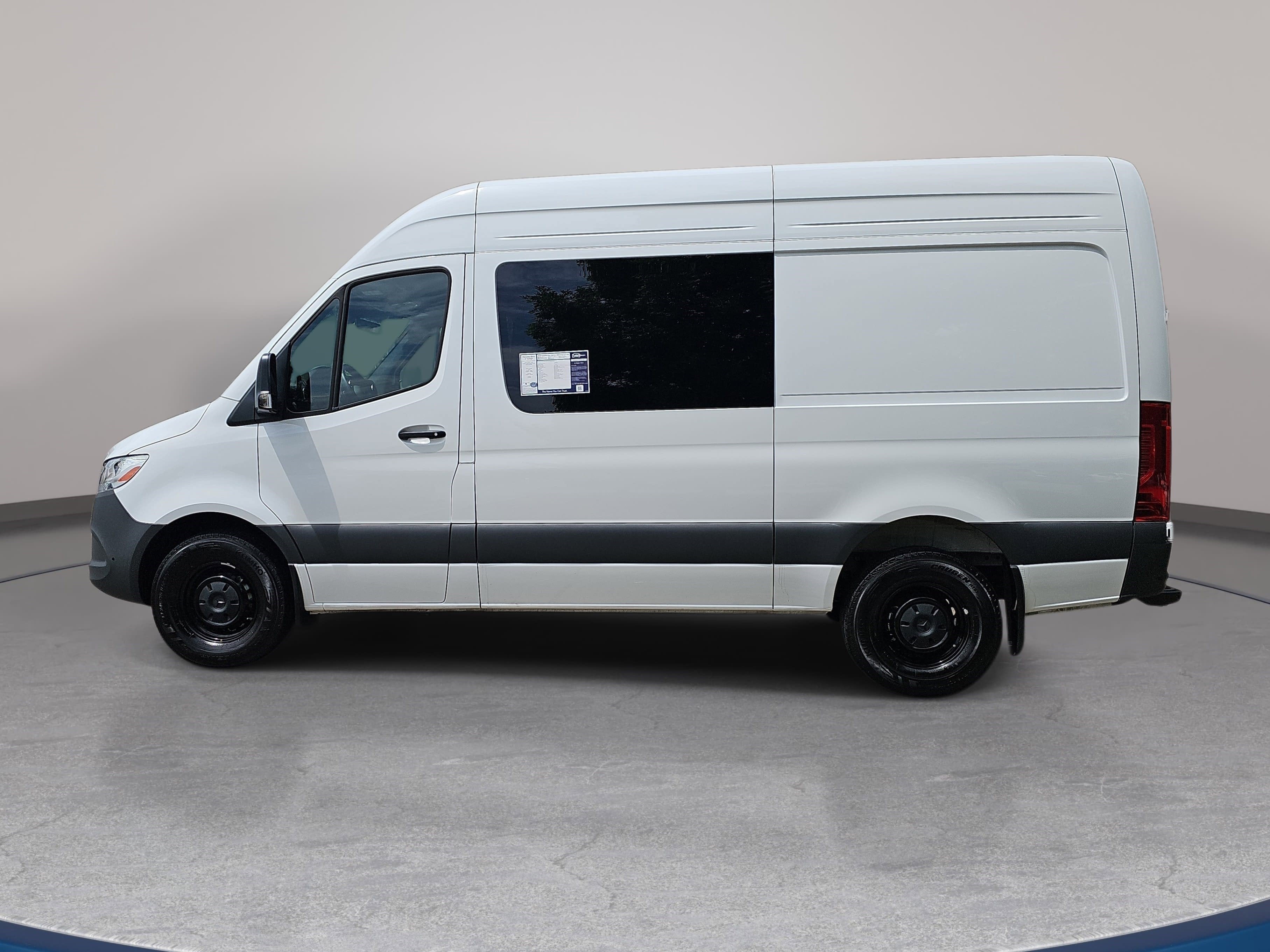 2025 Mercedes-Benz Sprinter 2500 Crew 144 WB