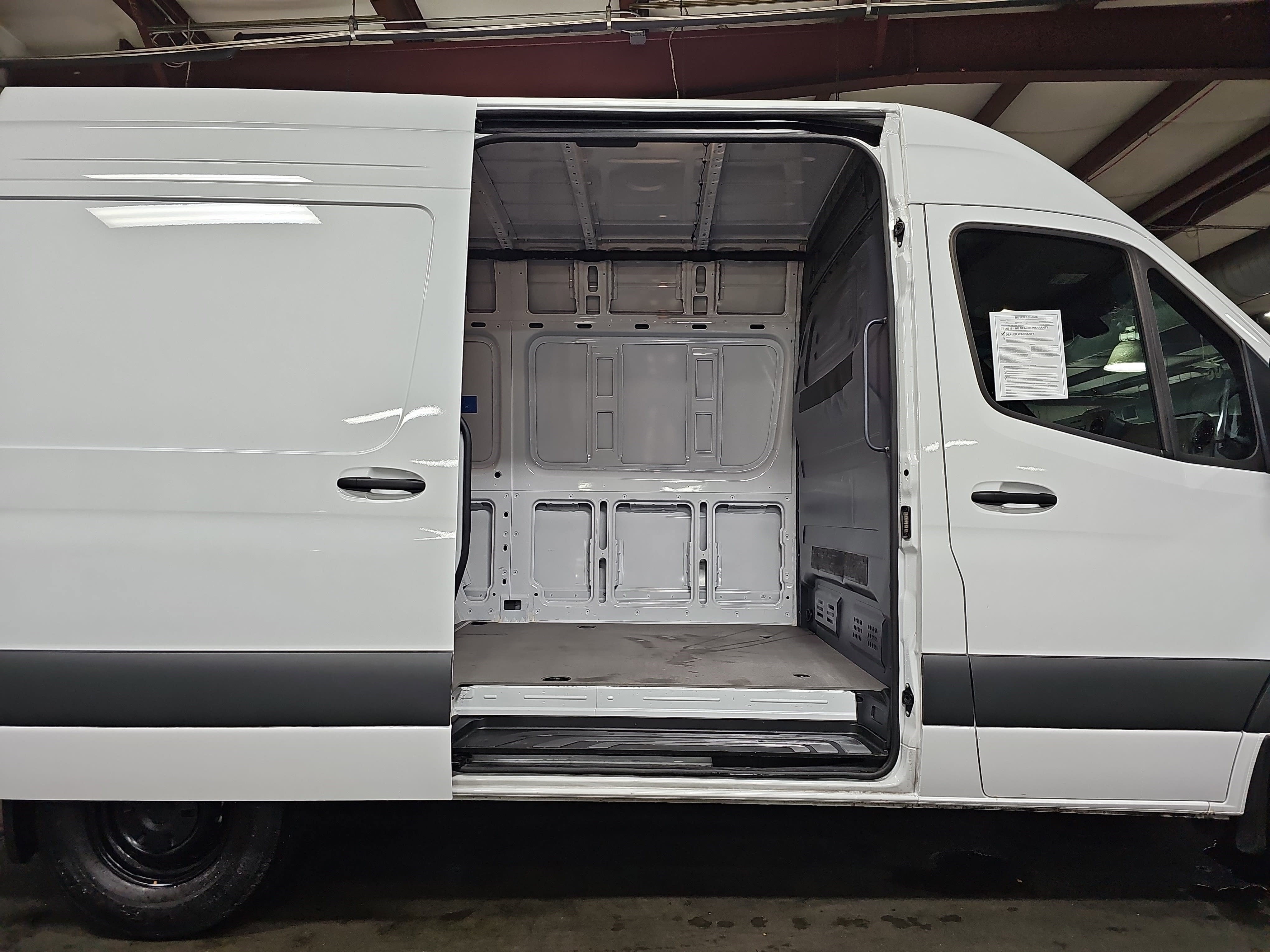 2025 Mercedes-Benz Sprinter Cargo Van Cargo 144 WB
