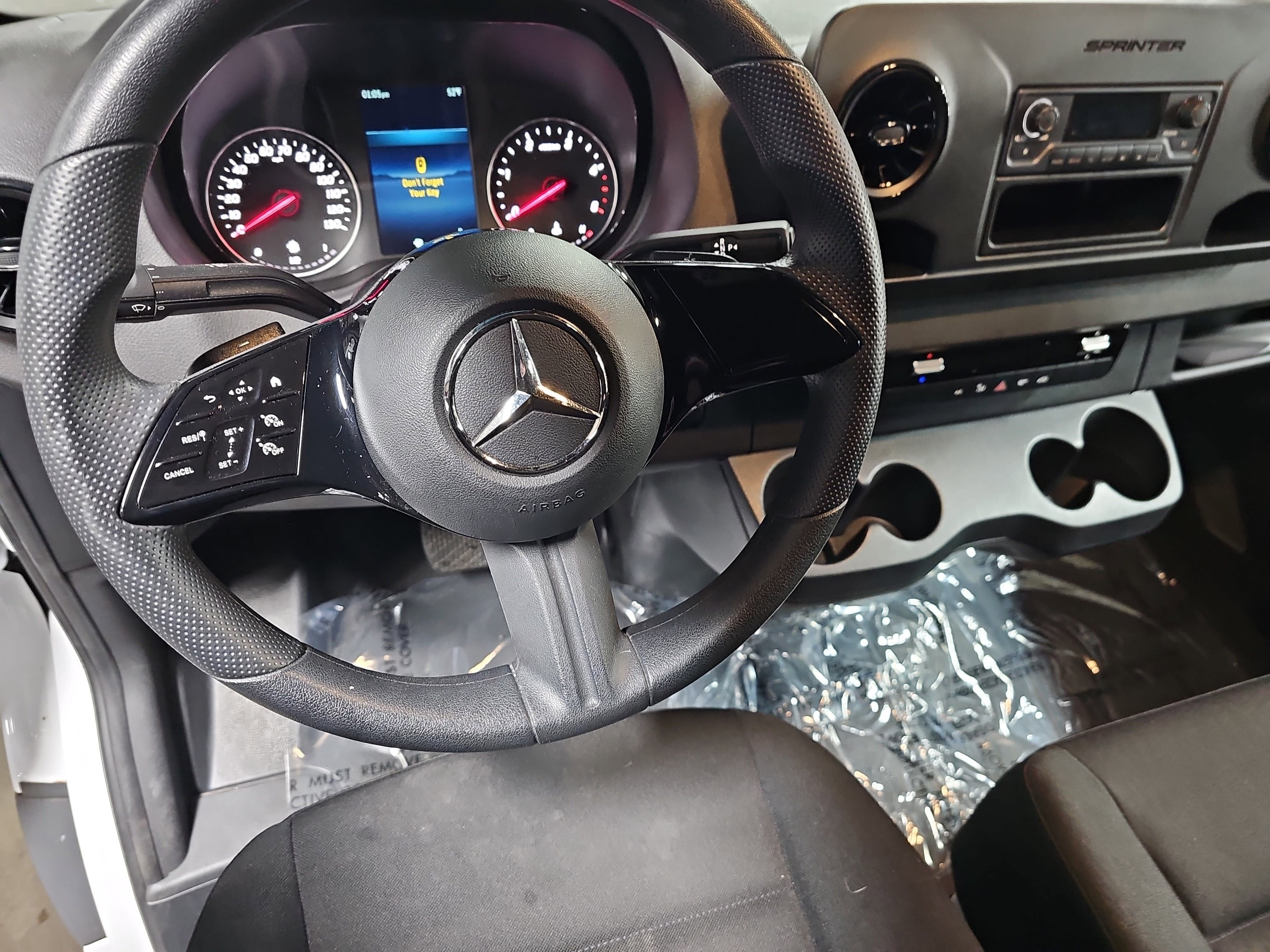 2025 Mercedes-Benz Sprinter Cargo Van Cargo 144 WB