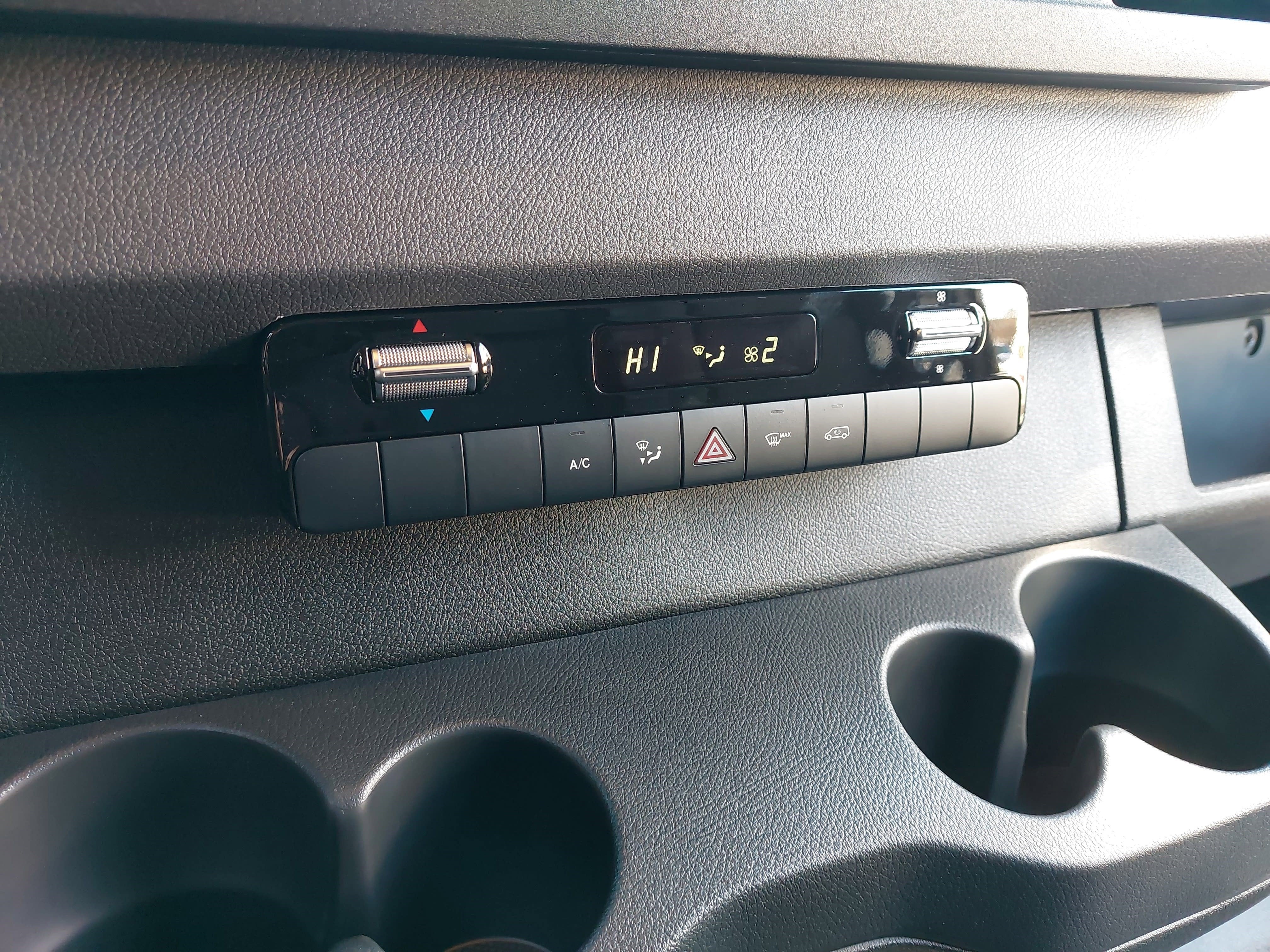 2025 Mercedes-Benz Sprinter Cargo Van Cargo 144 WB