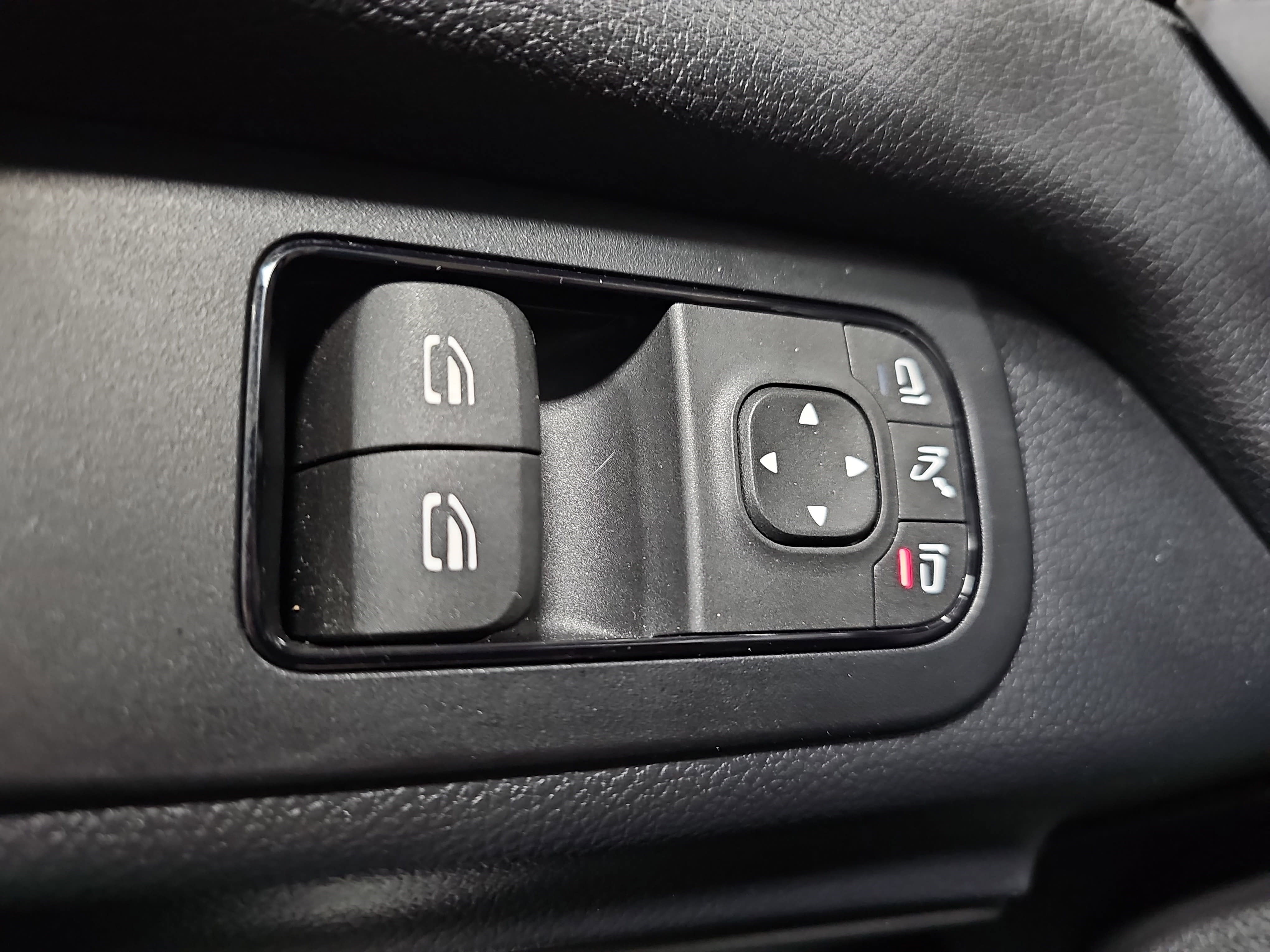 2025 Mercedes-Benz Sprinter Cargo Van Cargo 144 WB