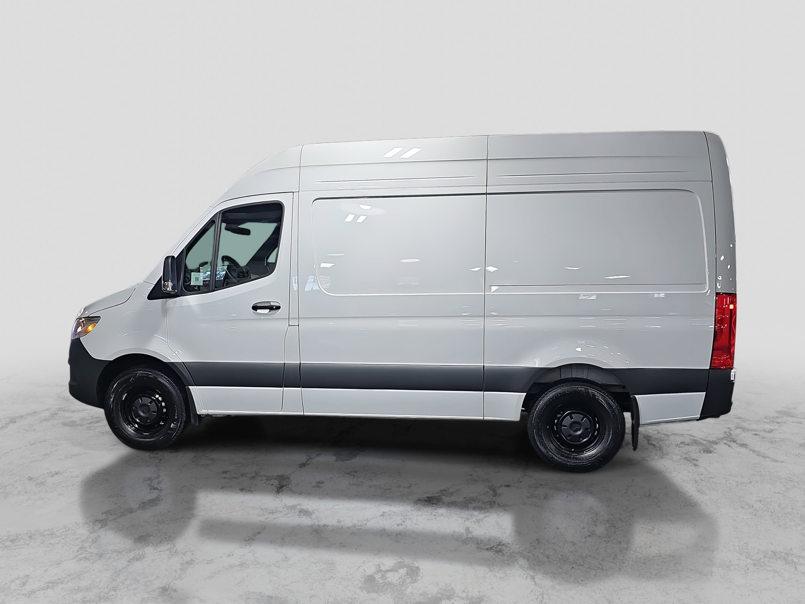 2025 Mercedes-Benz Sprinter Cargo Van Cargo 144 WB