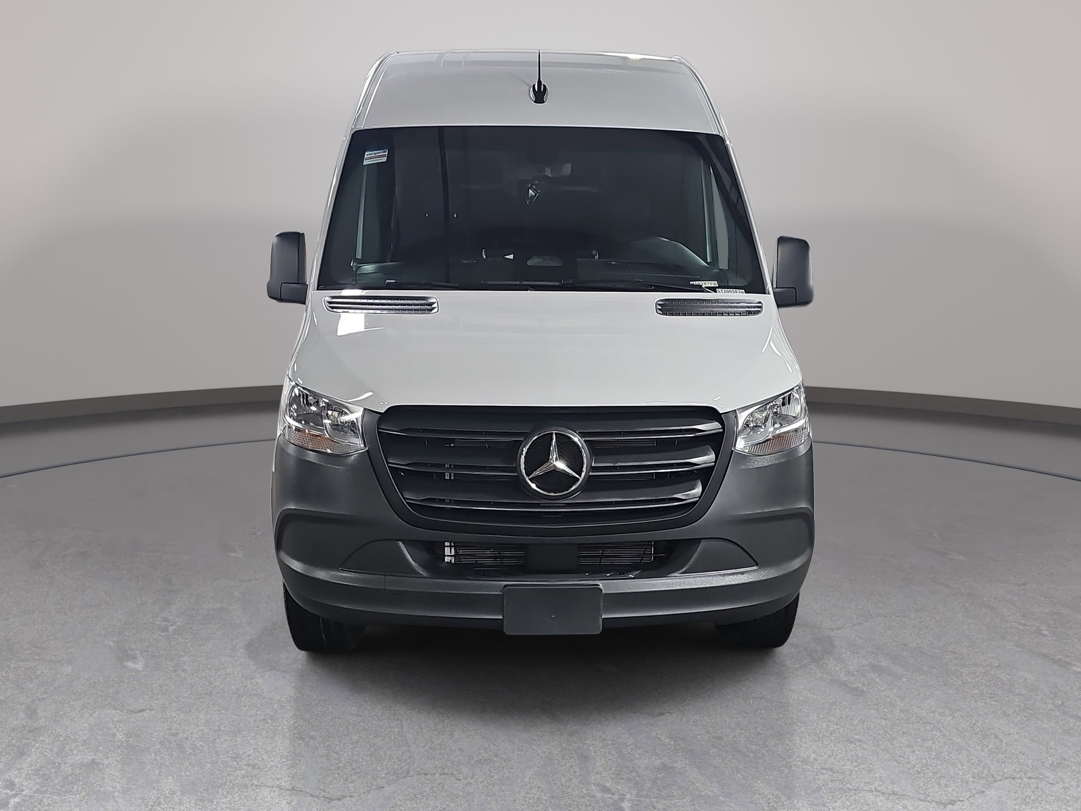2025 Mercedes-Benz Sprinter Cargo Van Cargo 144 WB