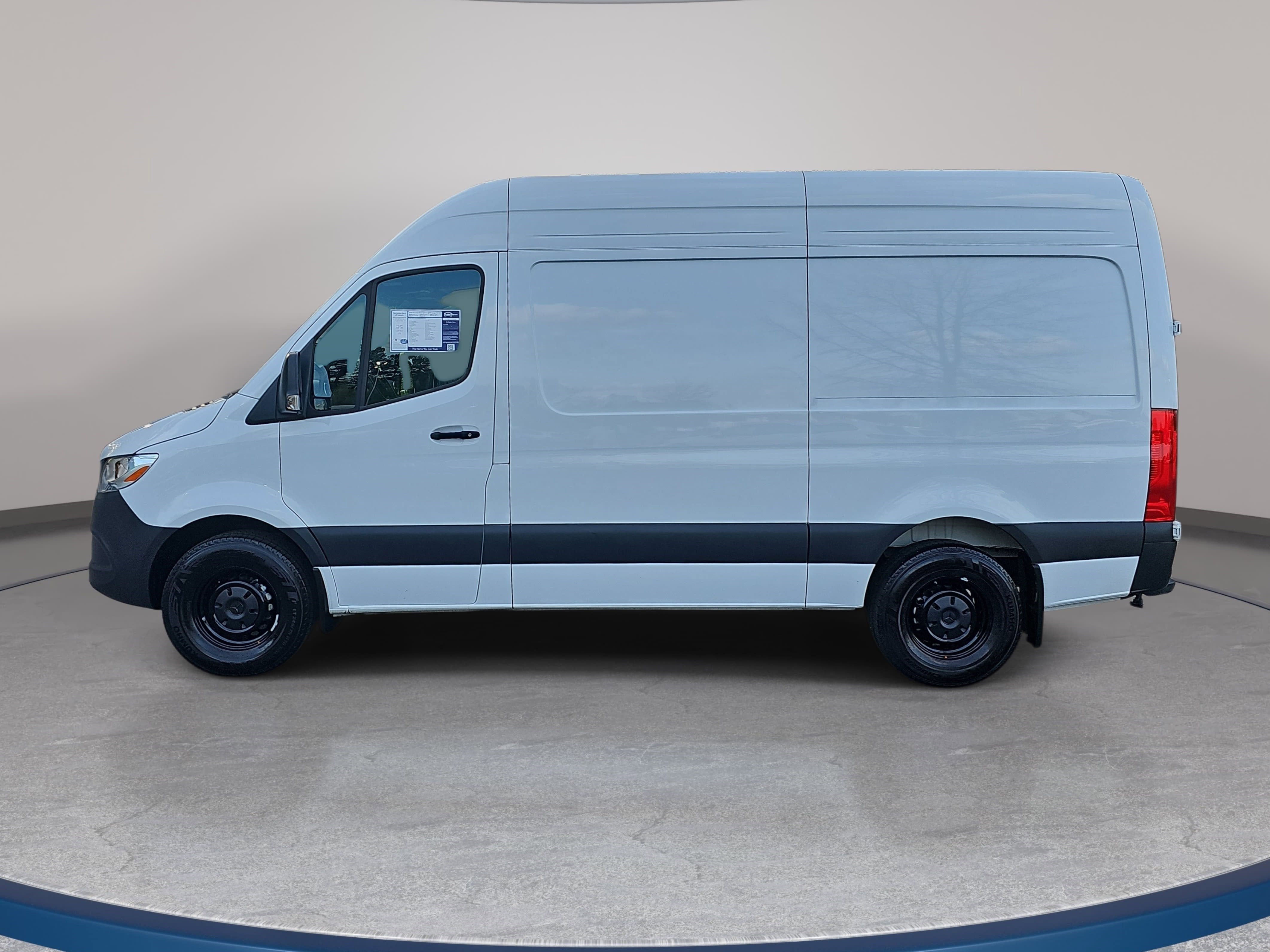 2025 Mercedes-Benz Sprinter Cargo Van Cargo 144 WB