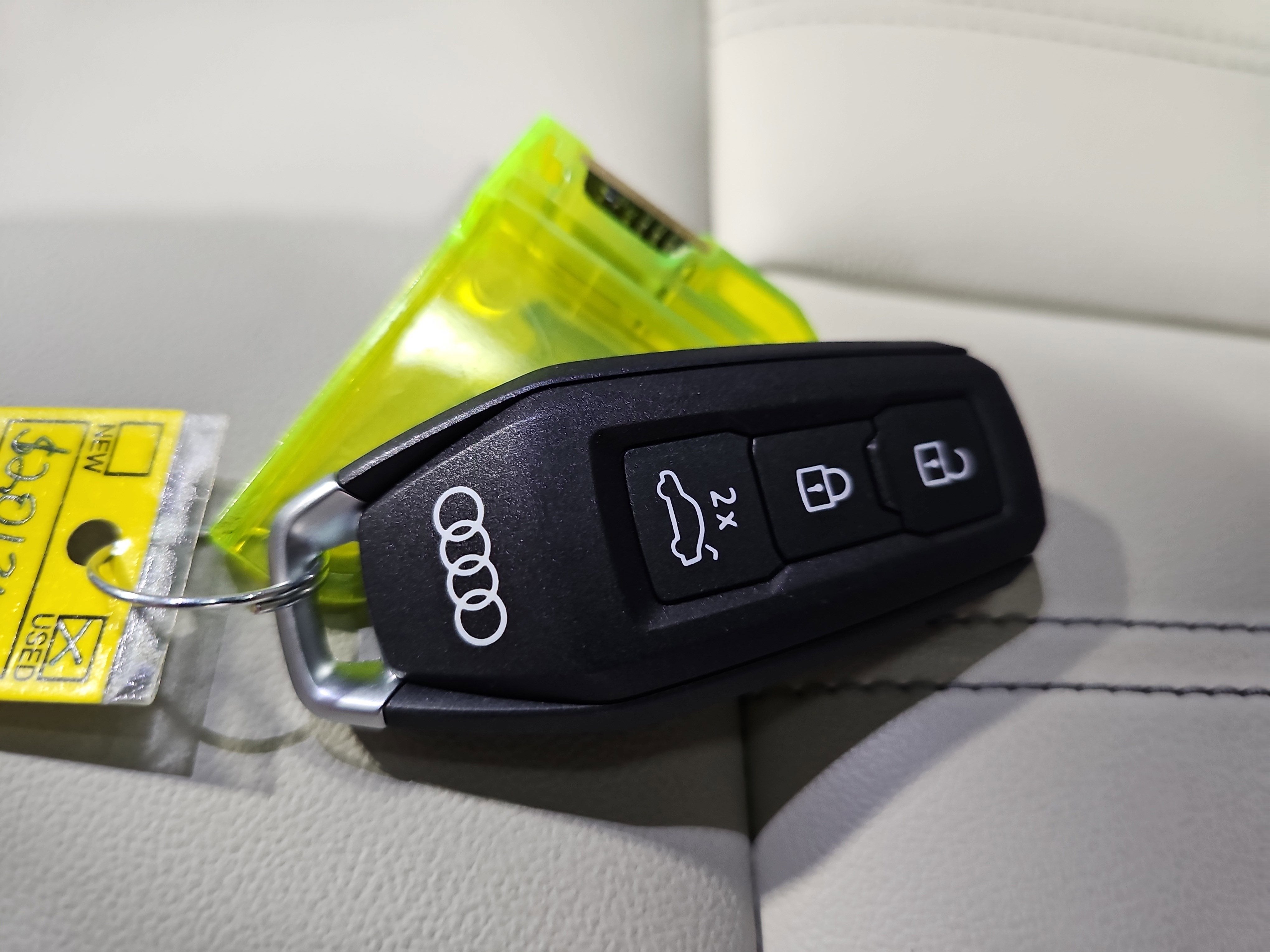2025 Audi Q5 Premium