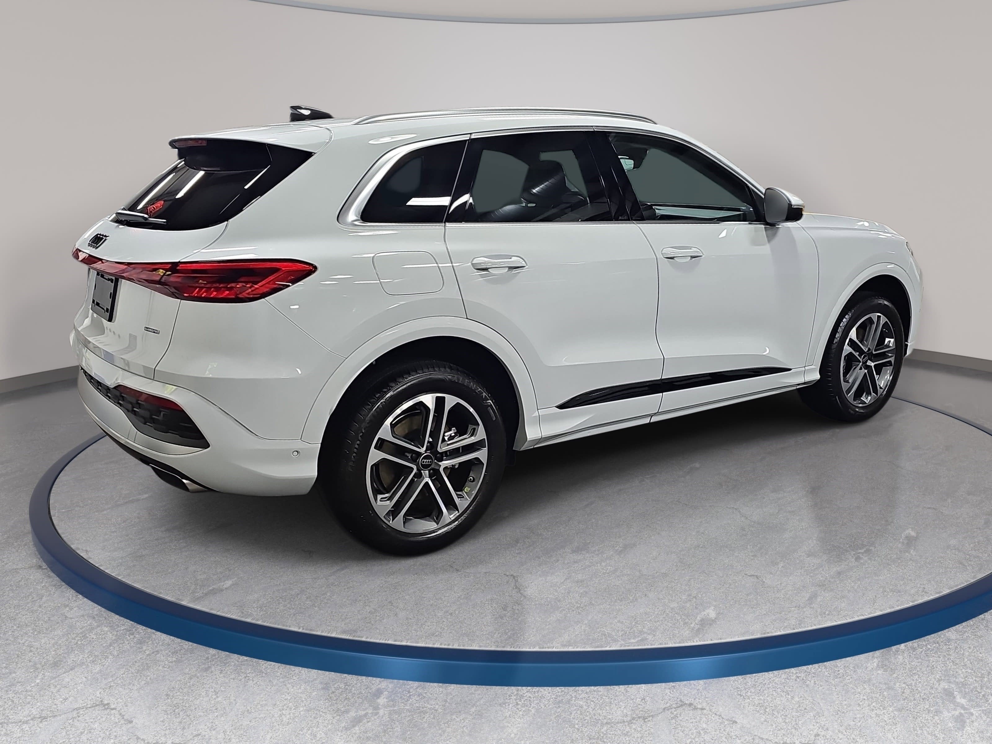 2025 Audi Q5 Premium