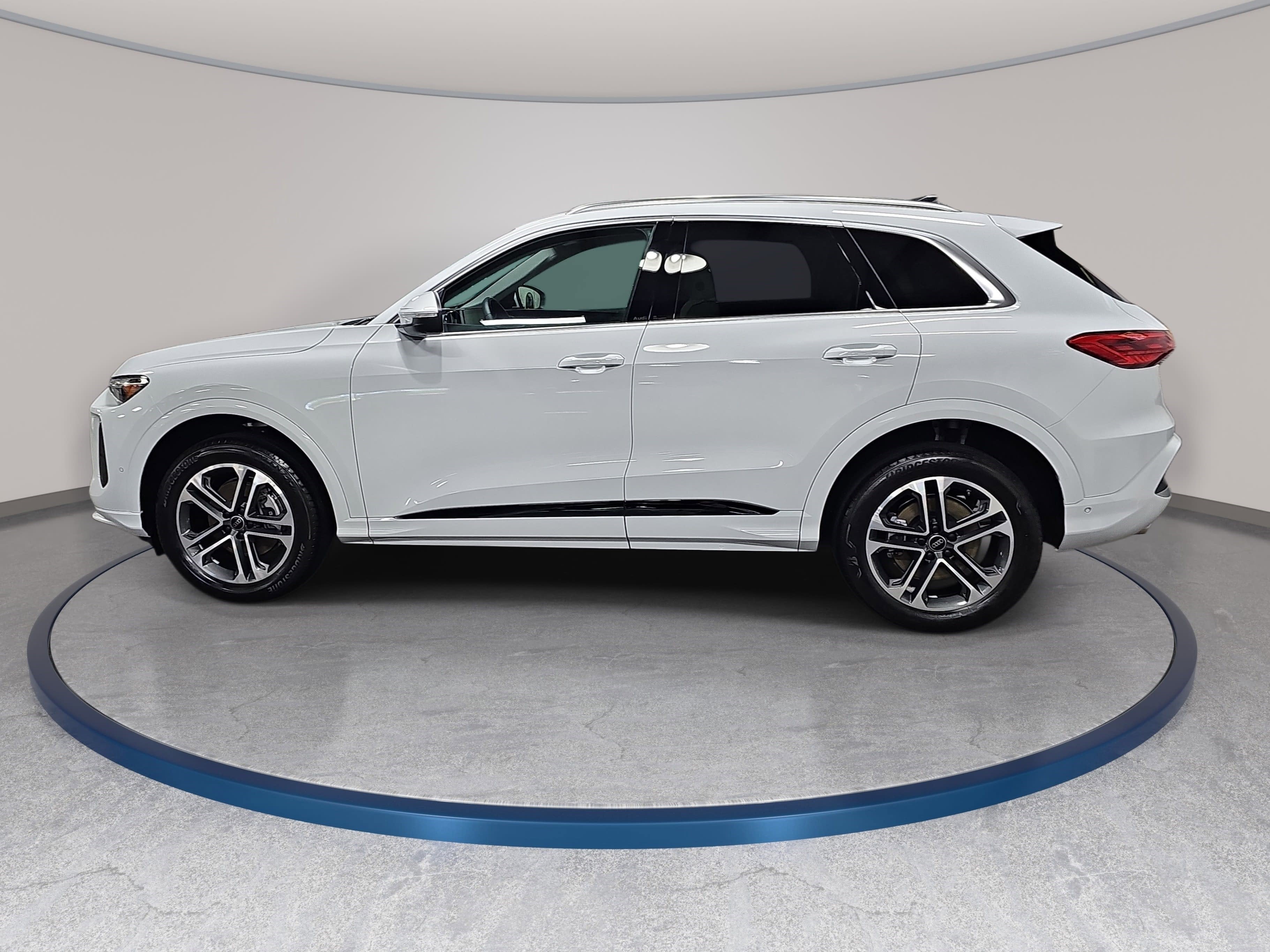 2025 Audi Q5 Premium