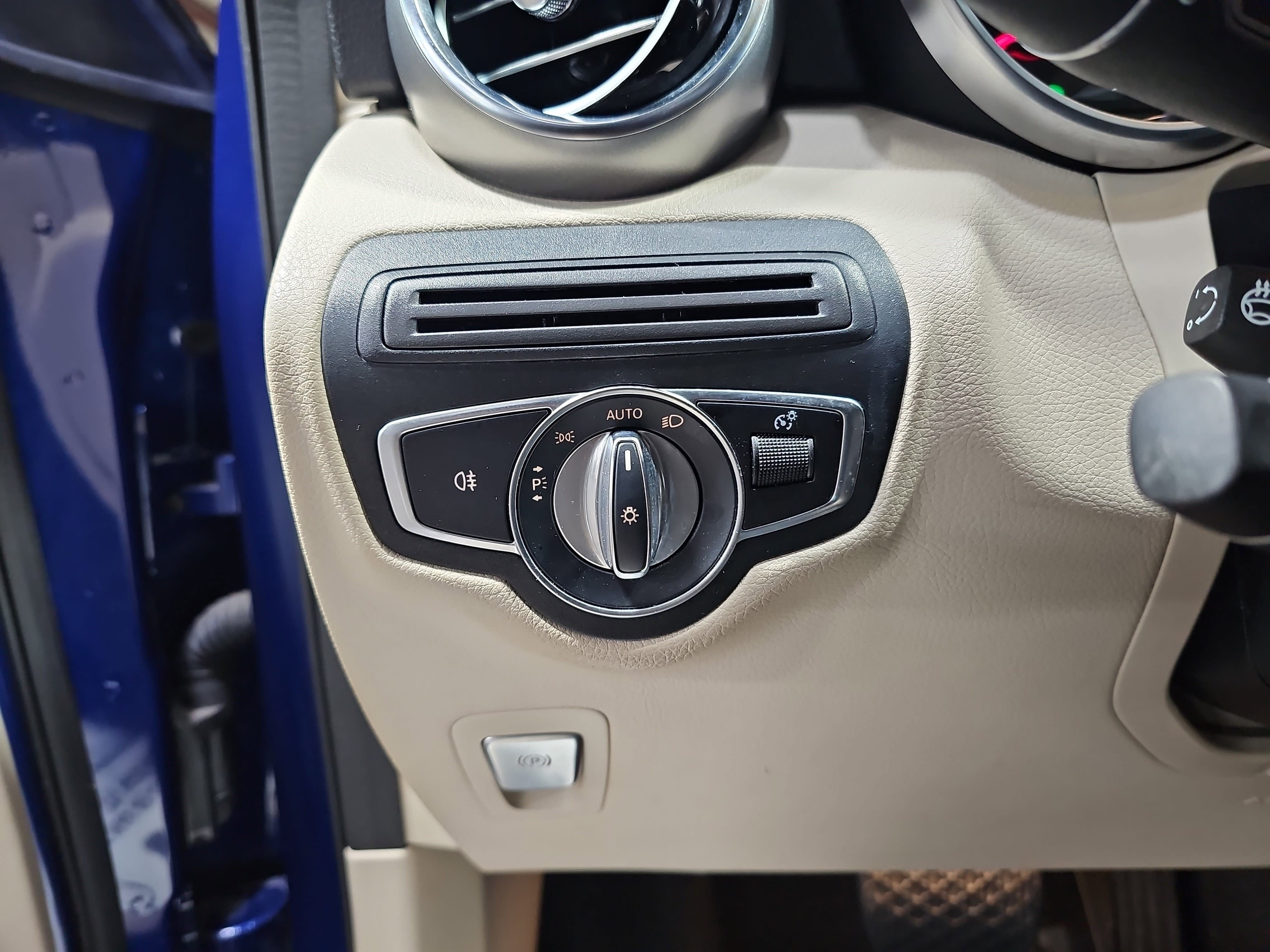 2019 Mercedes-Benz GLC GLC 300