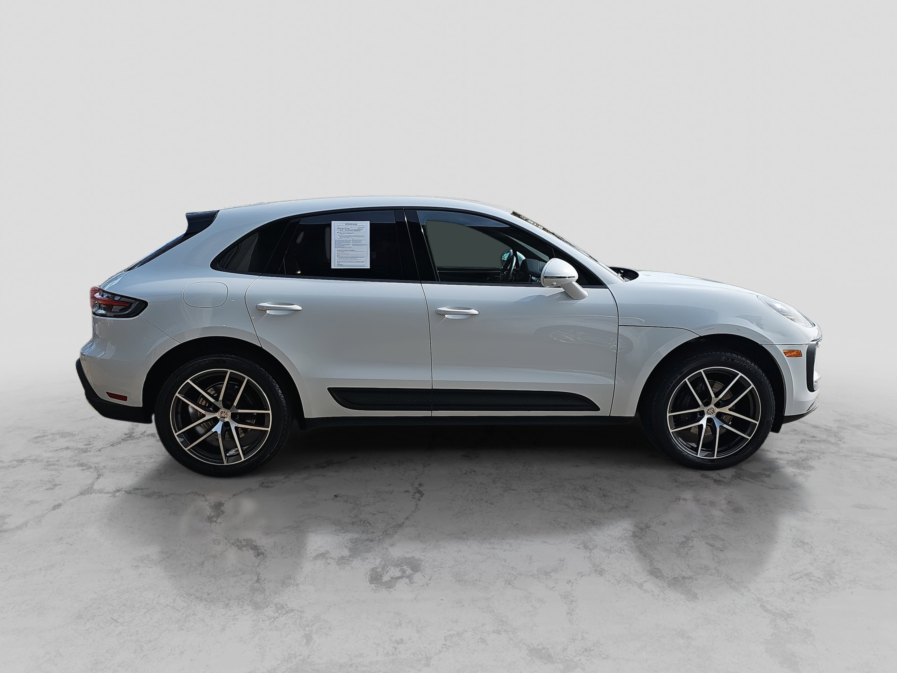 2024 Porsche Macan Base