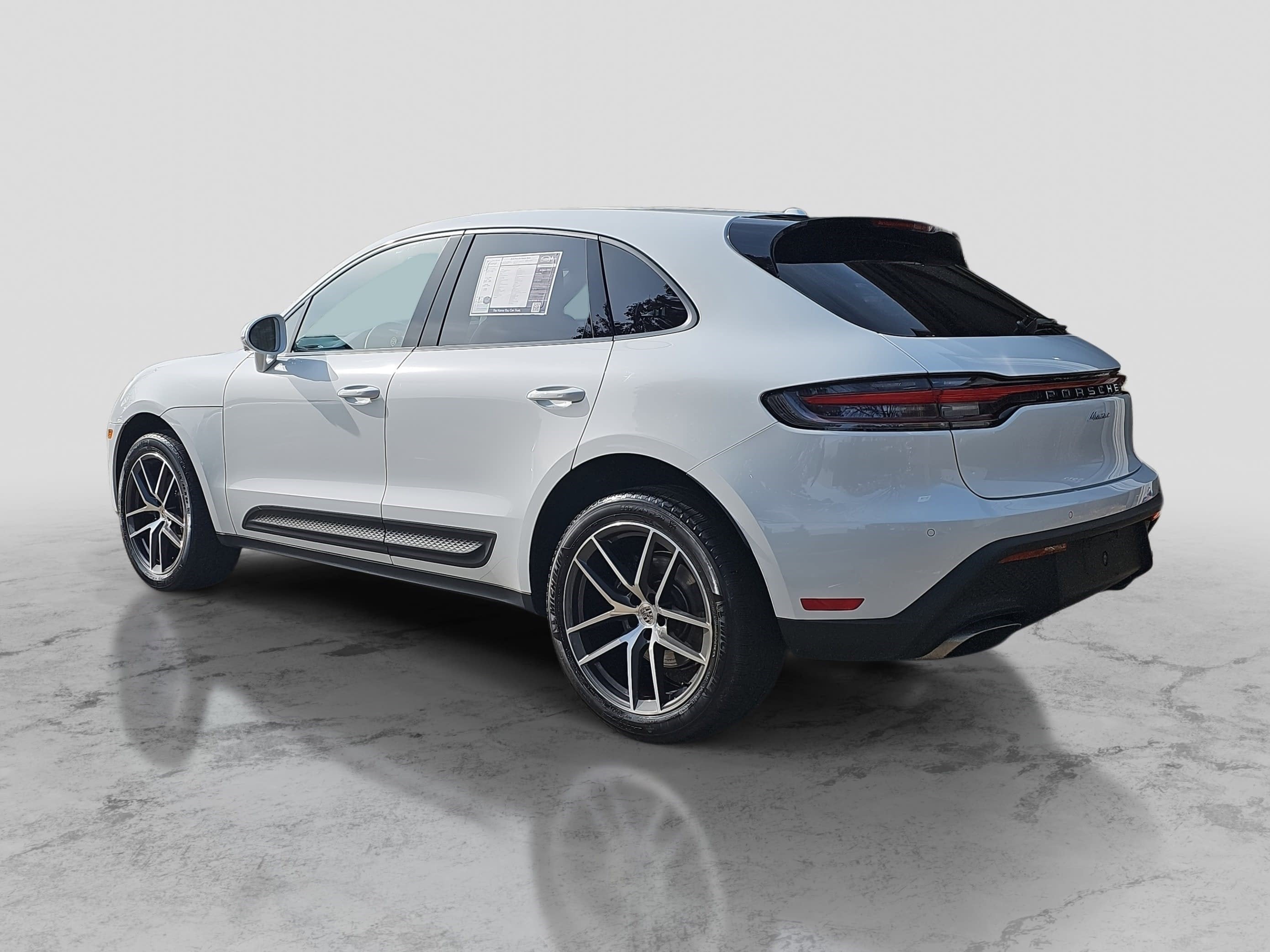 2024 Porsche Macan Base