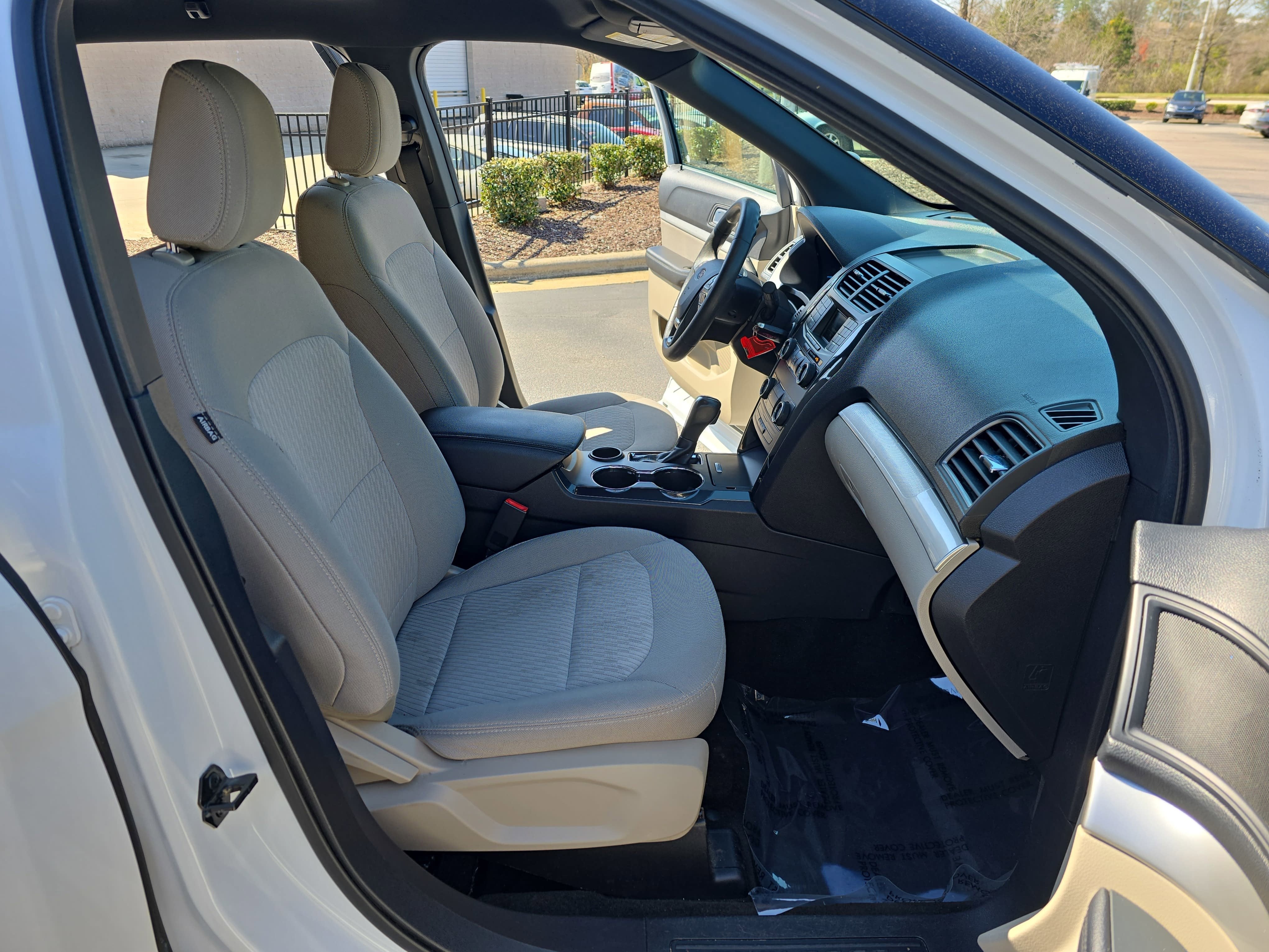 2018 Ford Explorer Base