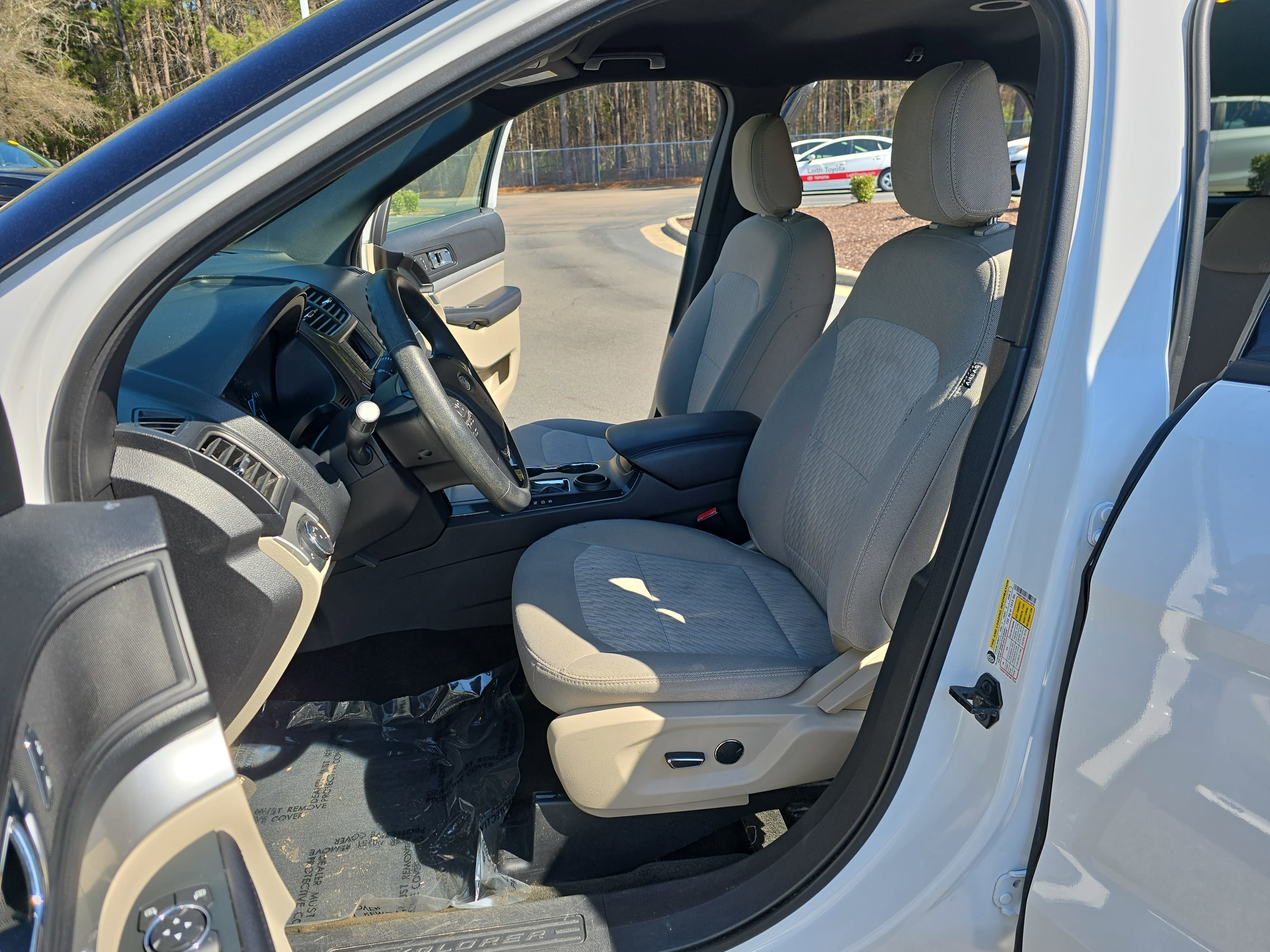 2018 Ford Explorer Base