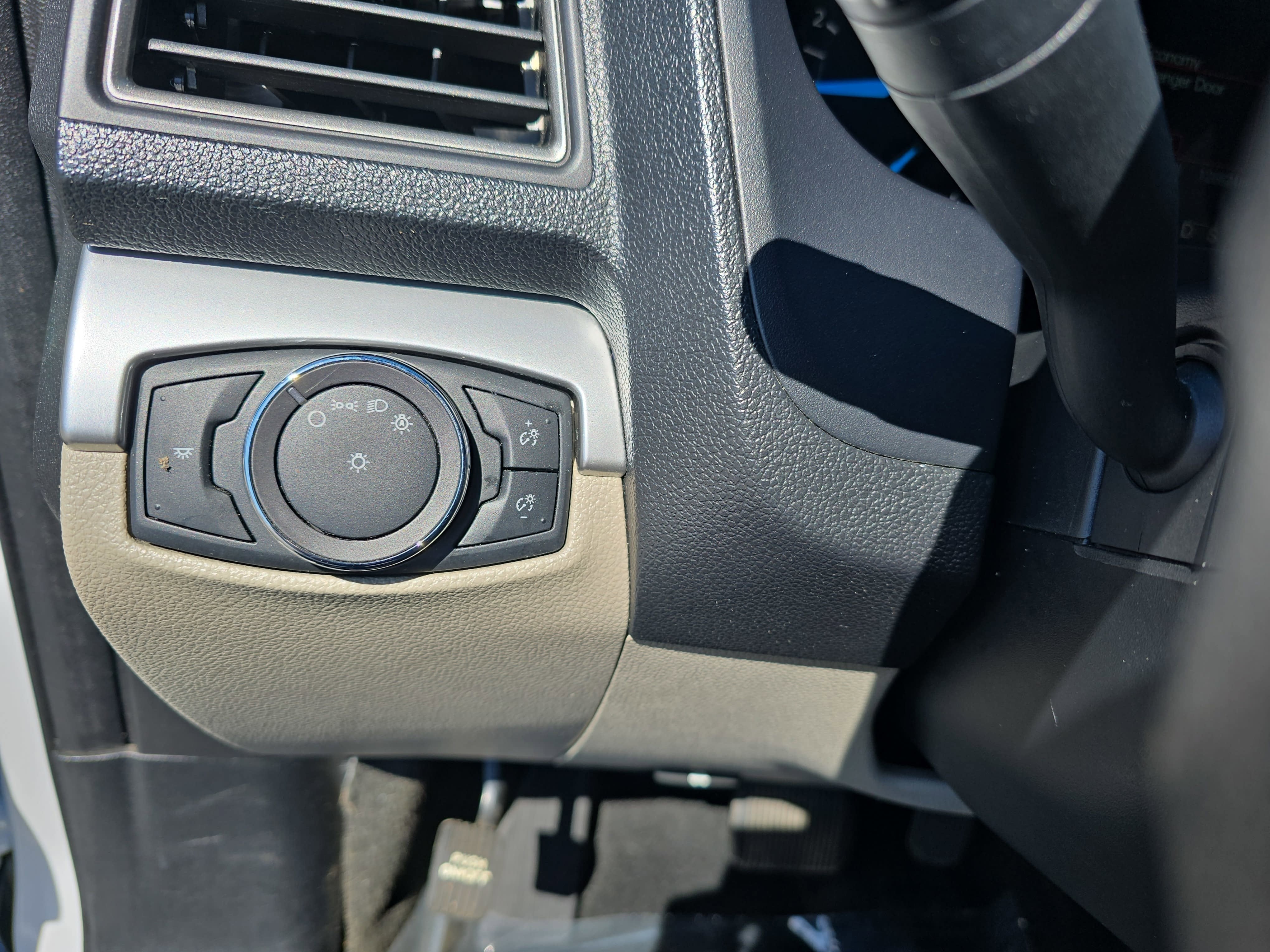 2018 Ford Explorer Base