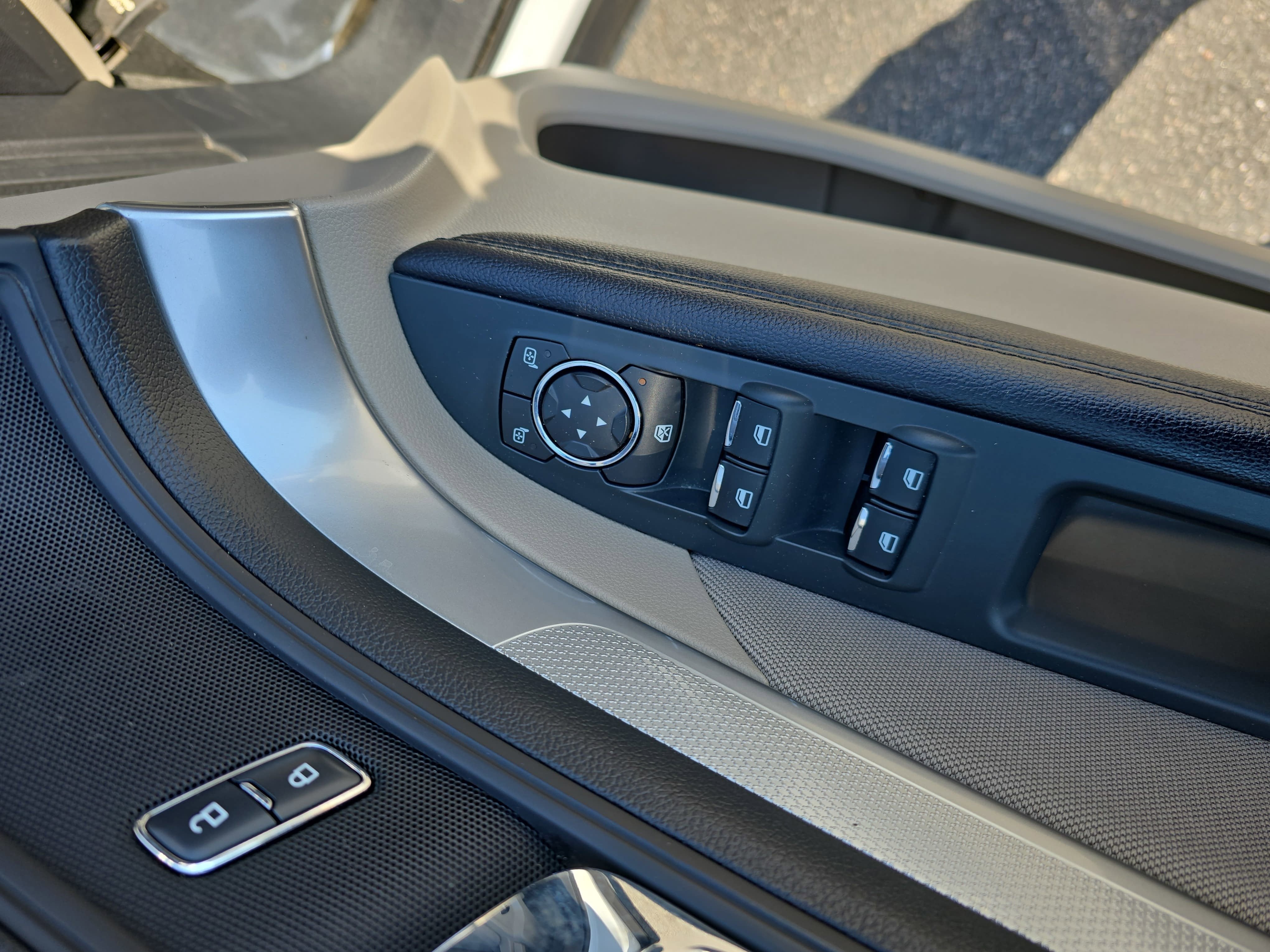 2018 Ford Explorer Base