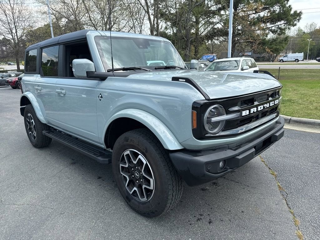 2024 Ford Bronco Outer Banks