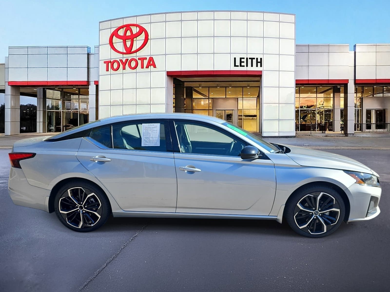 2023 Nissan Altima 2.5 SR