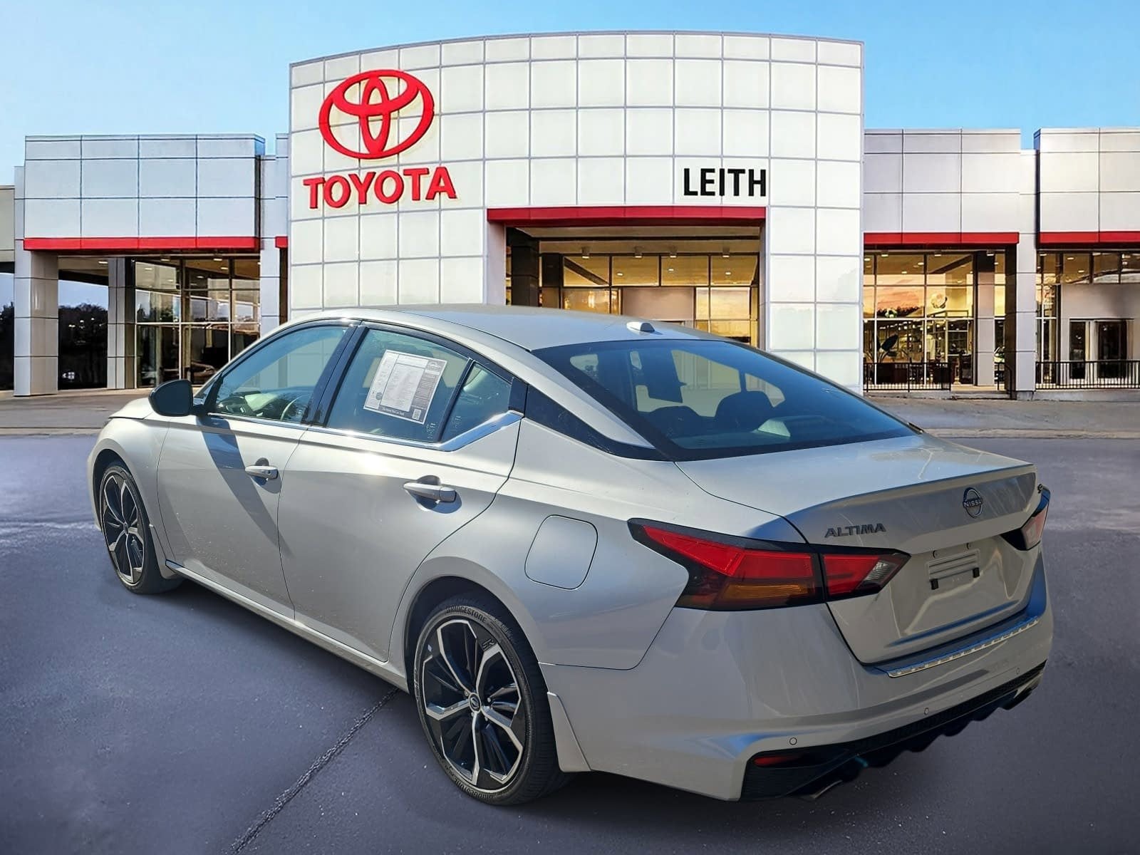 2023 Nissan Altima 2.5 SR