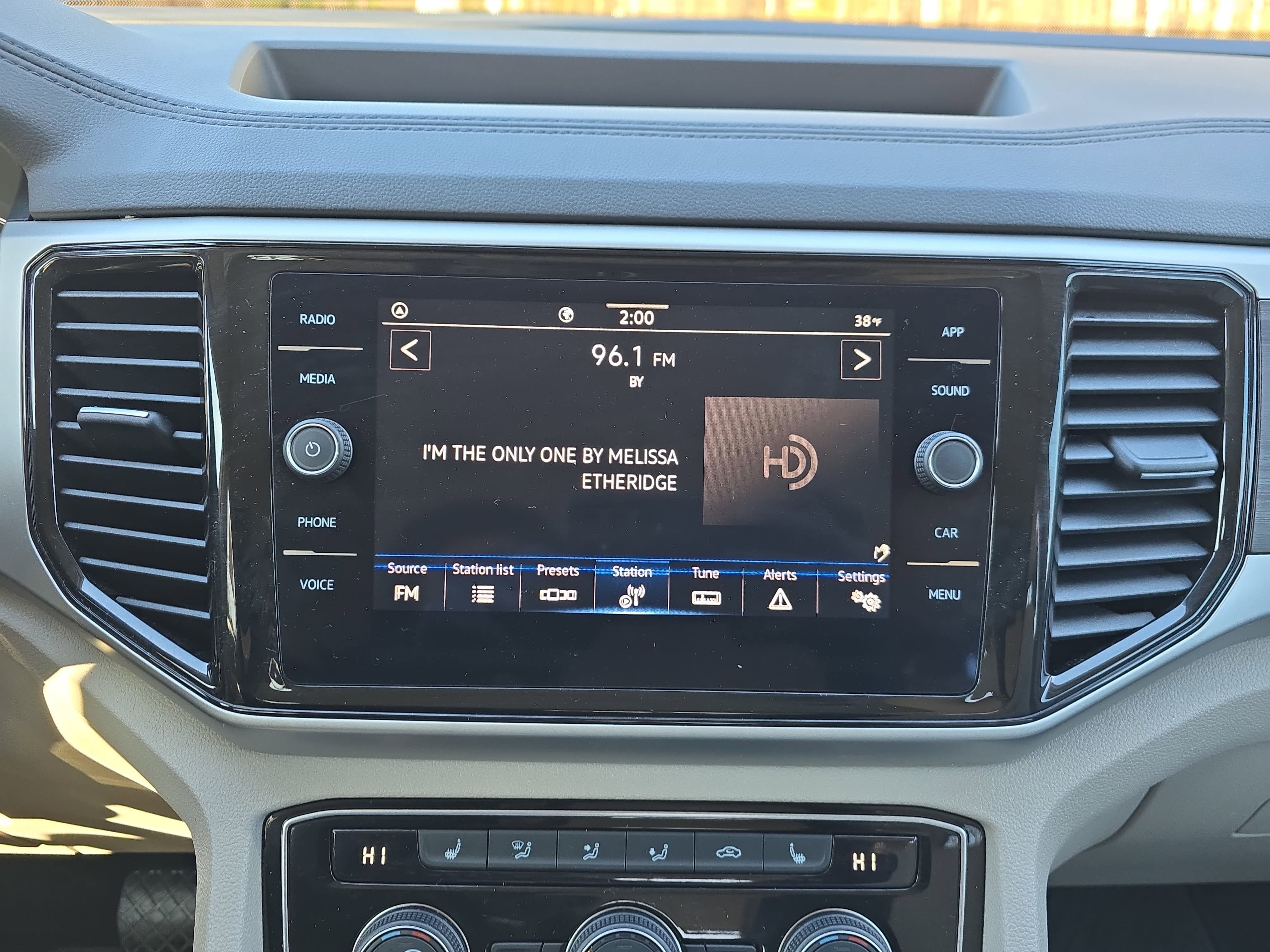 2023 Volkswagen Atlas 3.6L V6 SE w/Technology