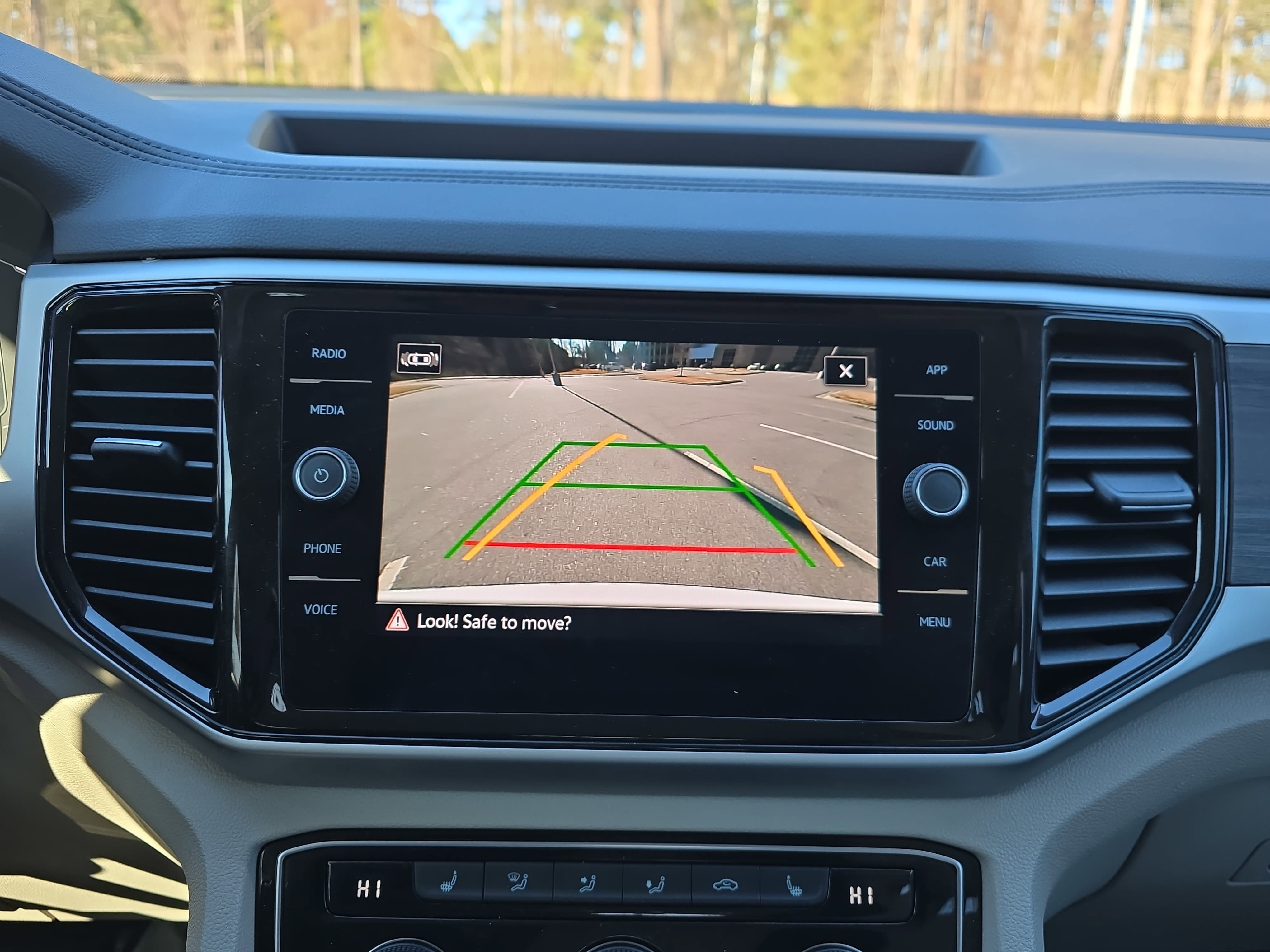 2023 Volkswagen Atlas 3.6L V6 SE w/Technology