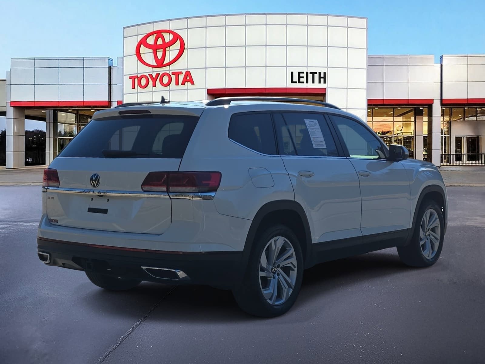 2023 Volkswagen Atlas 3.6L V6 SE w/Technology