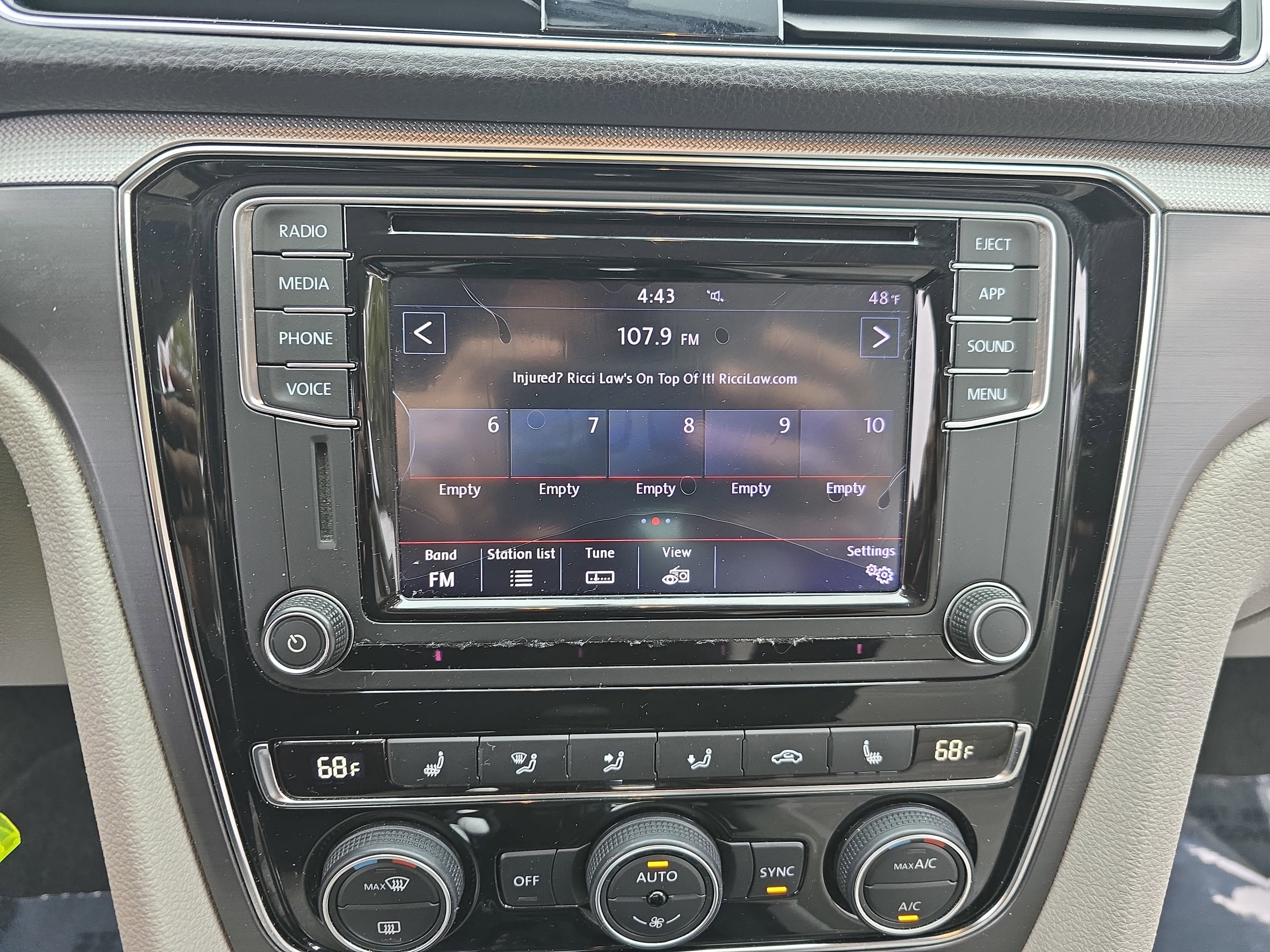 2018 Volkswagen Passat R-Line