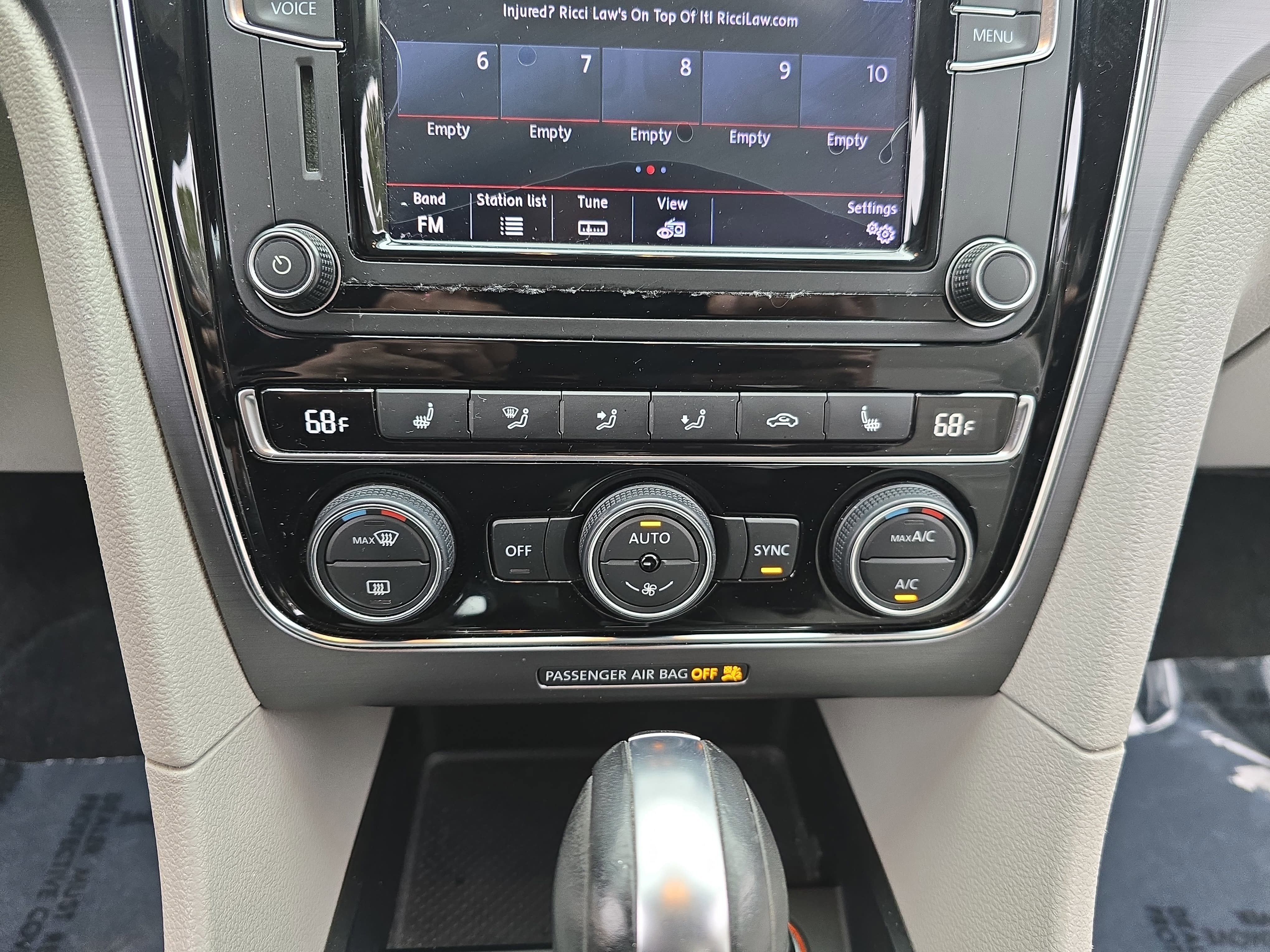 2018 Volkswagen Passat R-Line