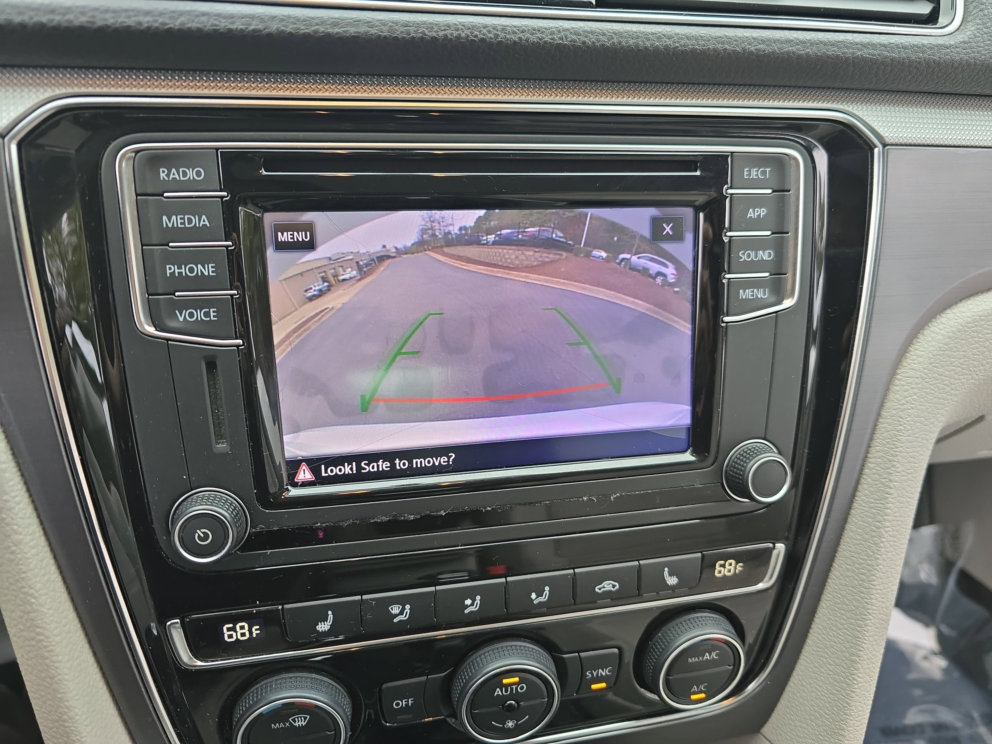 2018 Volkswagen Passat R-Line