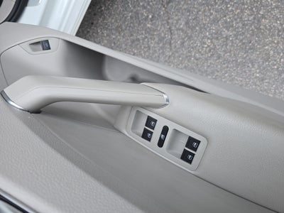 2018 Volkswagen Passat R-Line