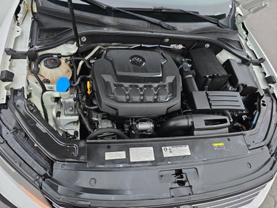 2018 Volkswagen Passat R-Line