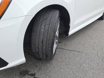 2018 Volkswagen Passat R-Line