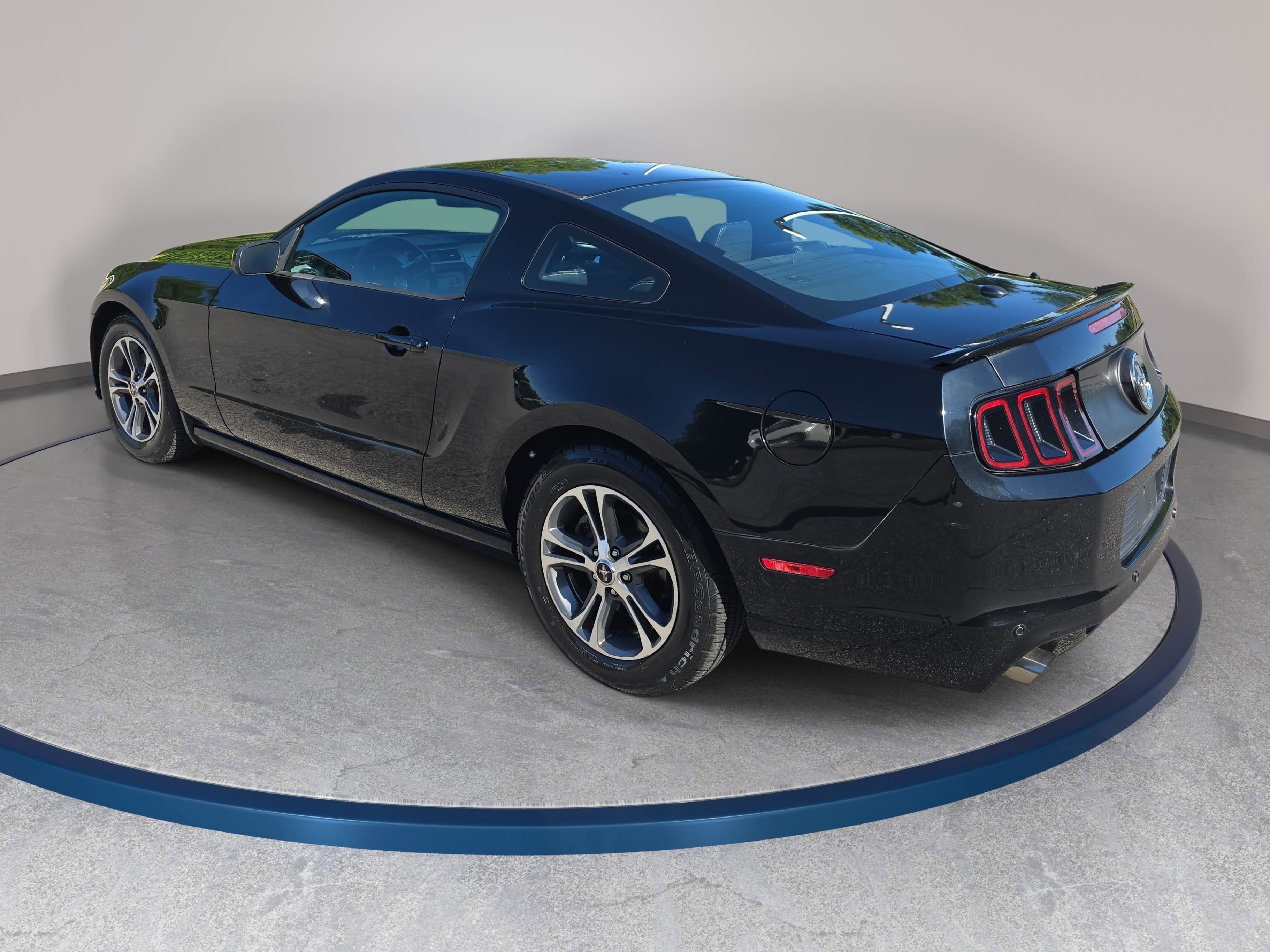 2013 Ford Mustang V6