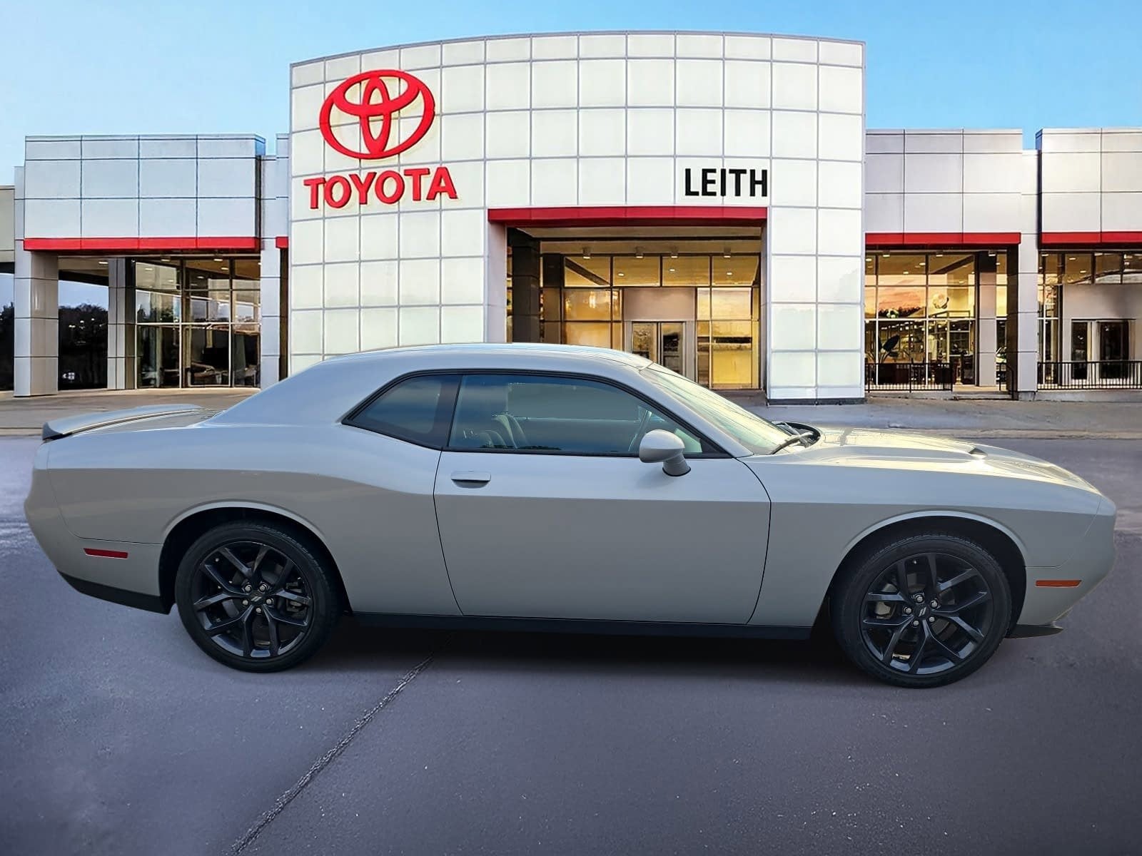 2023 Dodge Challenger SXT