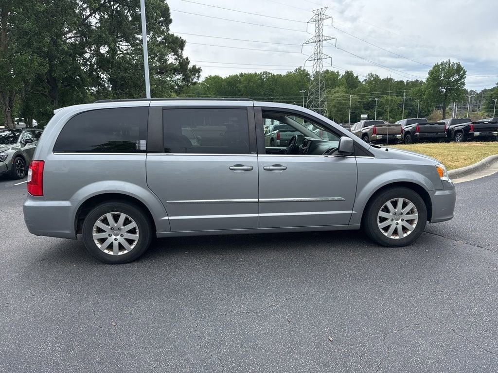 2013 Chrysler Town & Country Touring